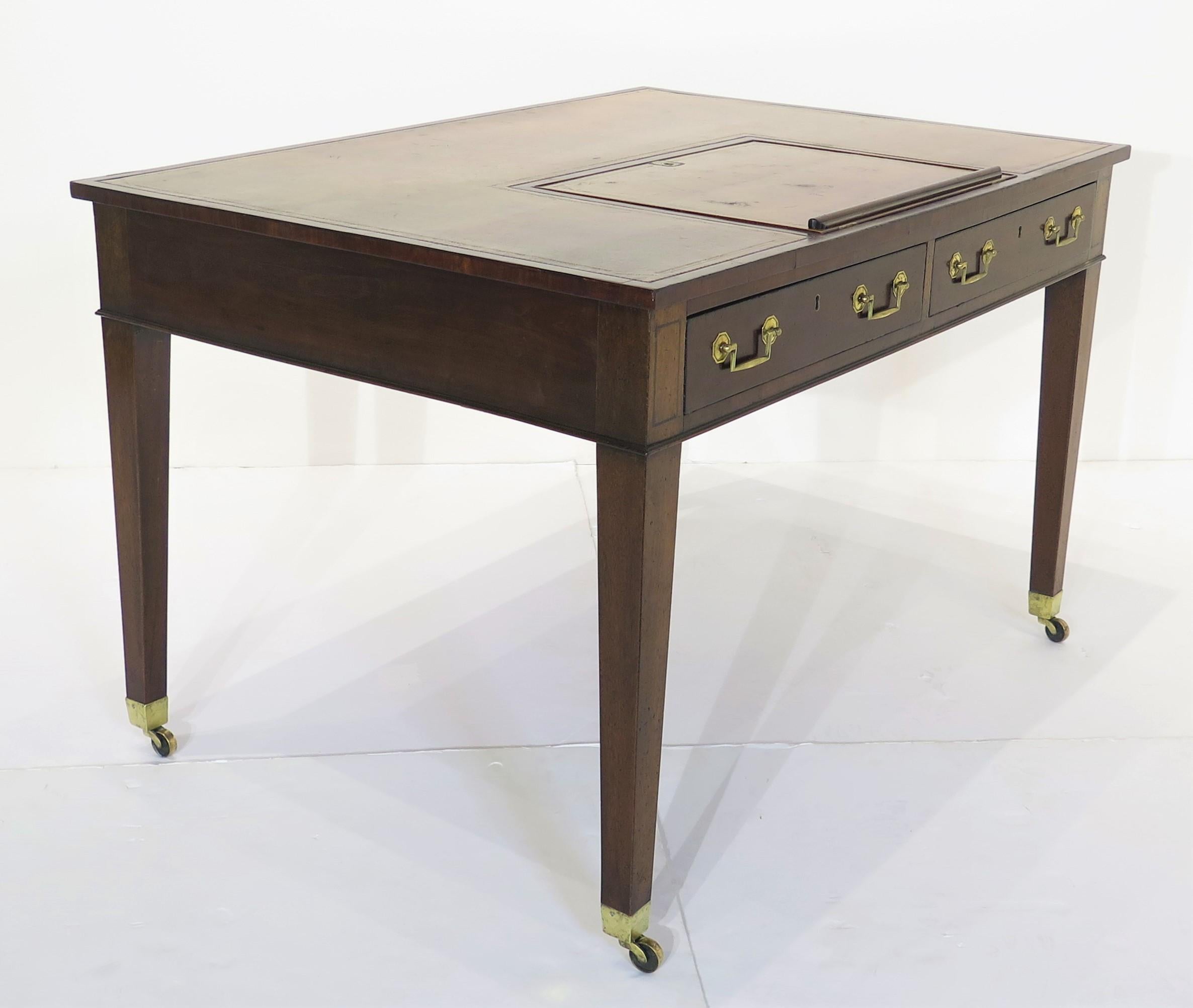 English George III Chippendale-Style Mahogany Library Table Adjustable Book Stan In Good Condition For Sale In Dallas, TX