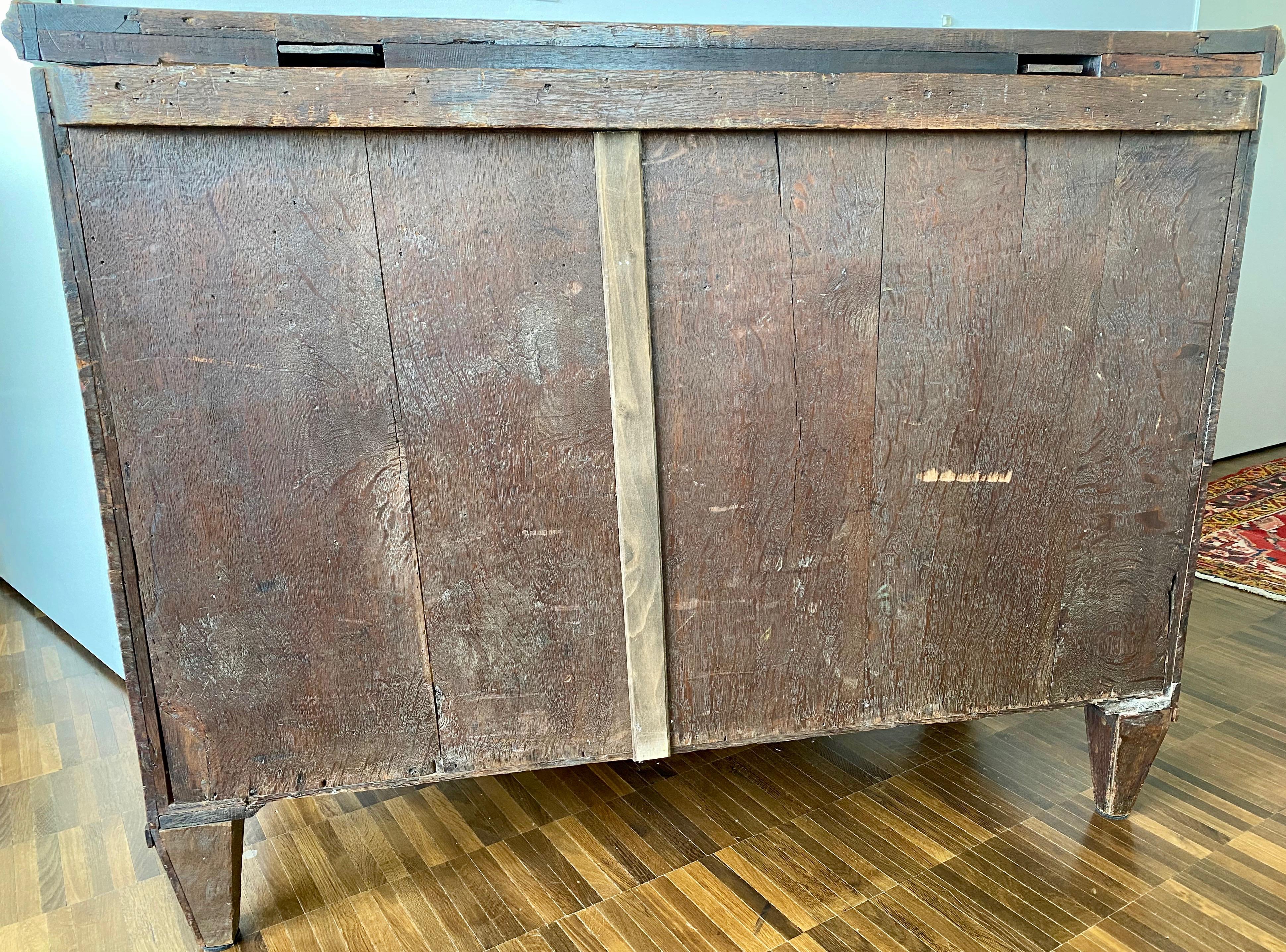 Dutch Burl Walnut Commode/Sideboard, Late 18th Century For Sale 13