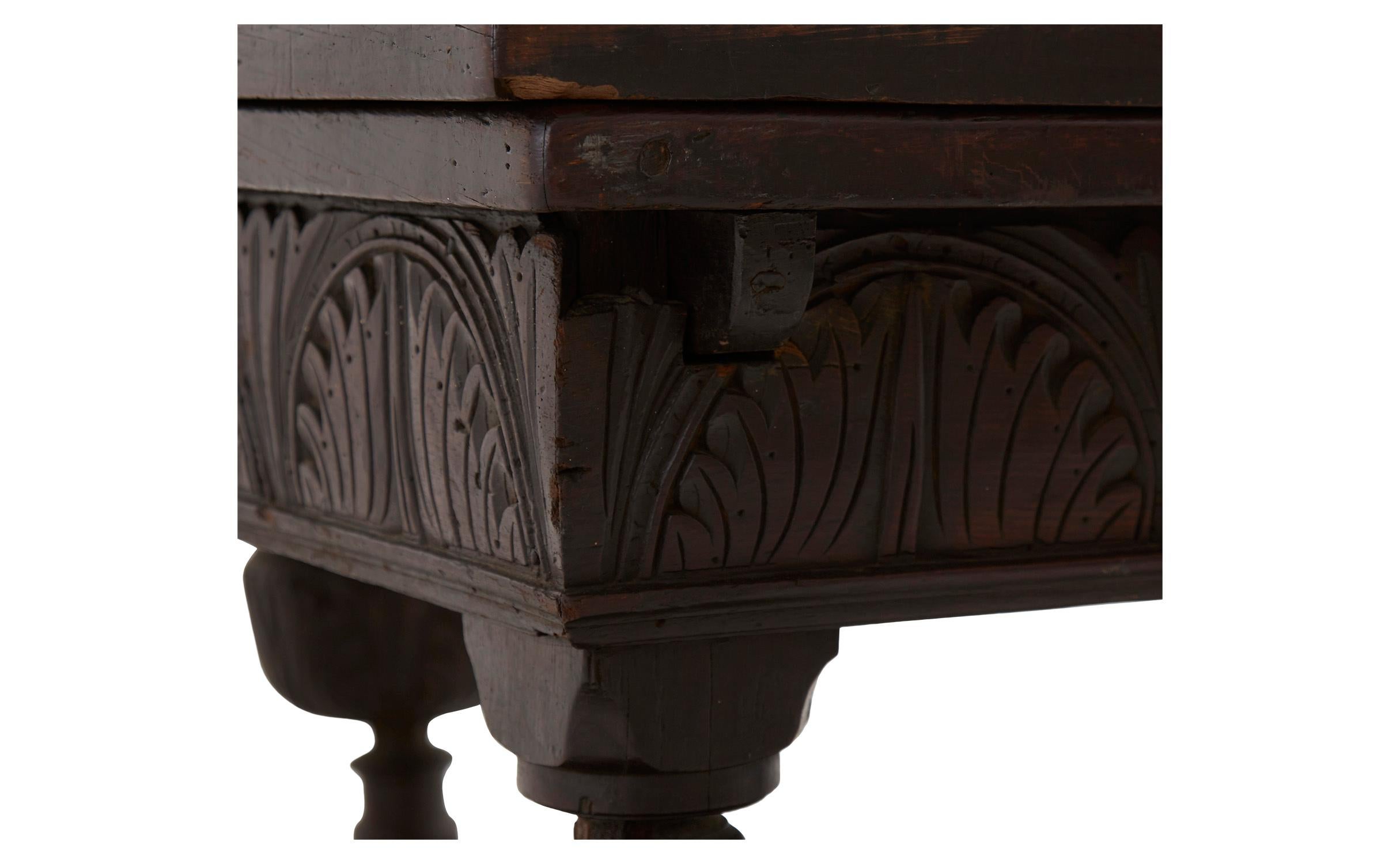 Wood English George III Draw-Leaf Dining Table