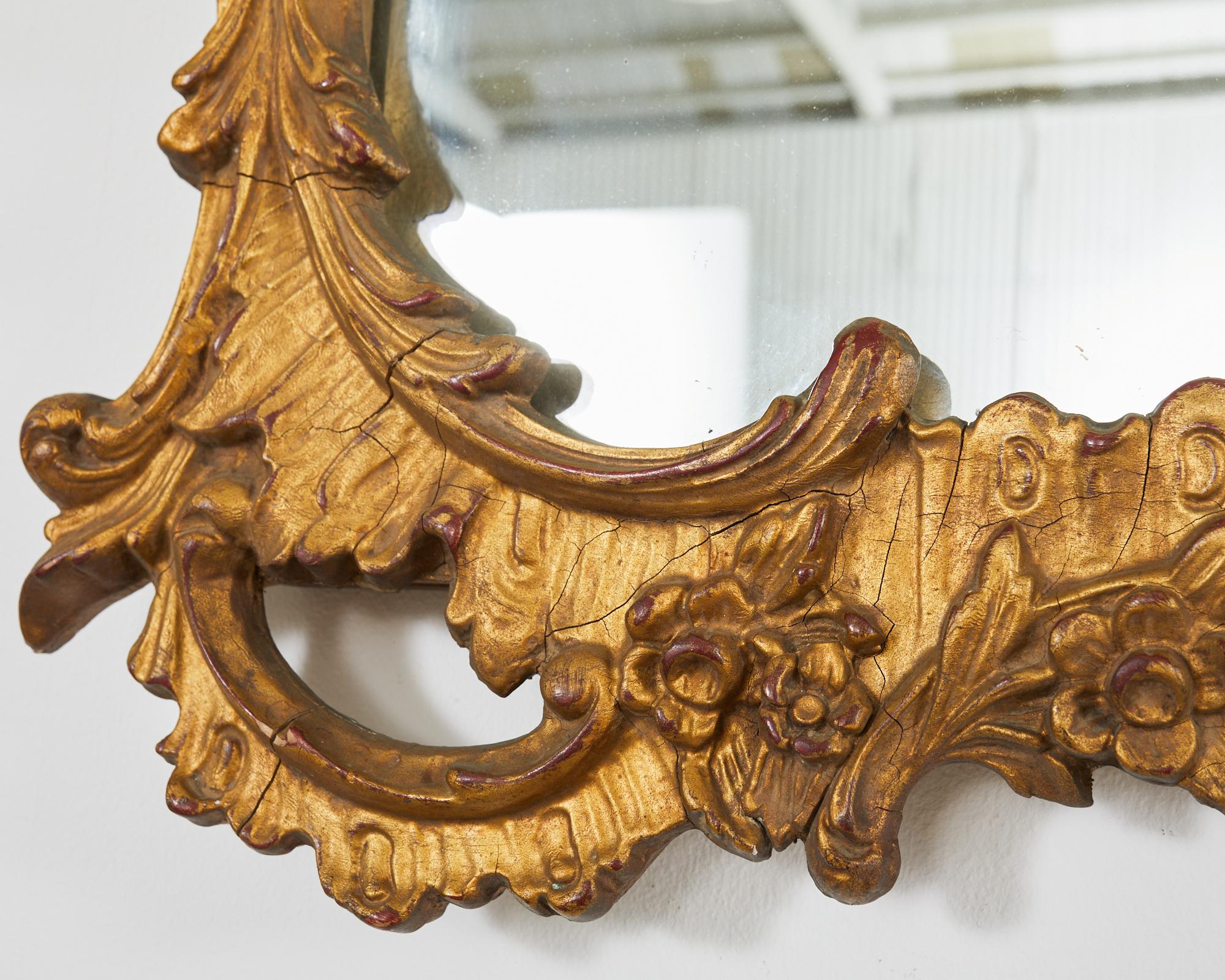 XIXe siècle Miroir pagode en bois doré anglais George III de style Chippendale chinois en vente