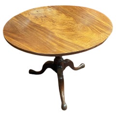 English George III Honey Colored Mahogany Queen Anne Style Tilt-Top Tea Table