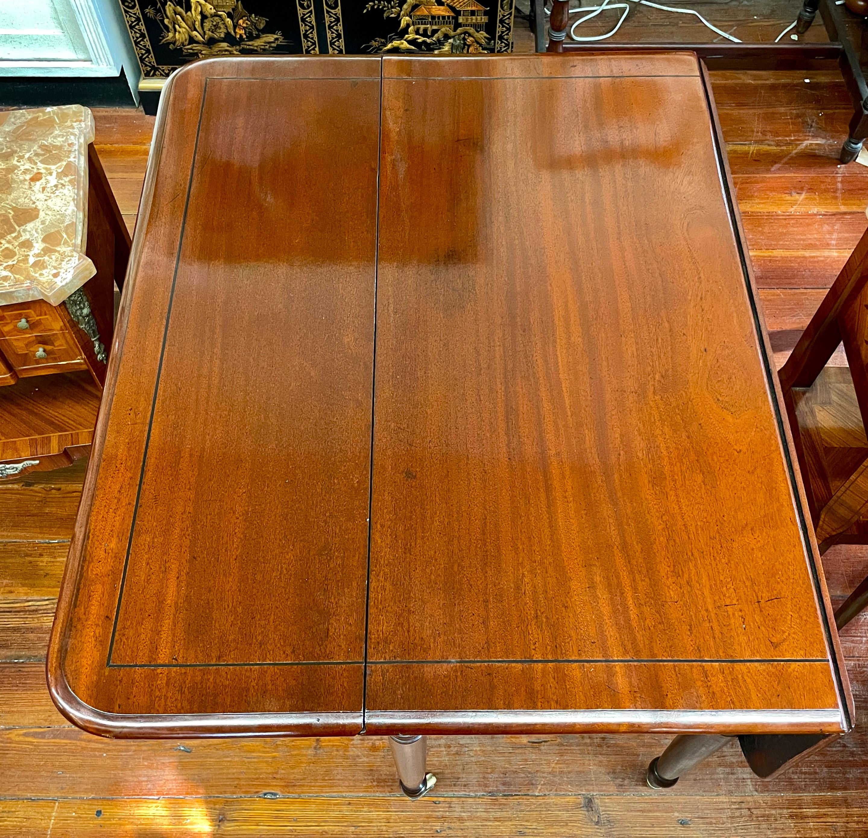 George IV English George III Line Inlaid Mahogany Sheraton Style Drop-Leaf Pembroke Table For Sale