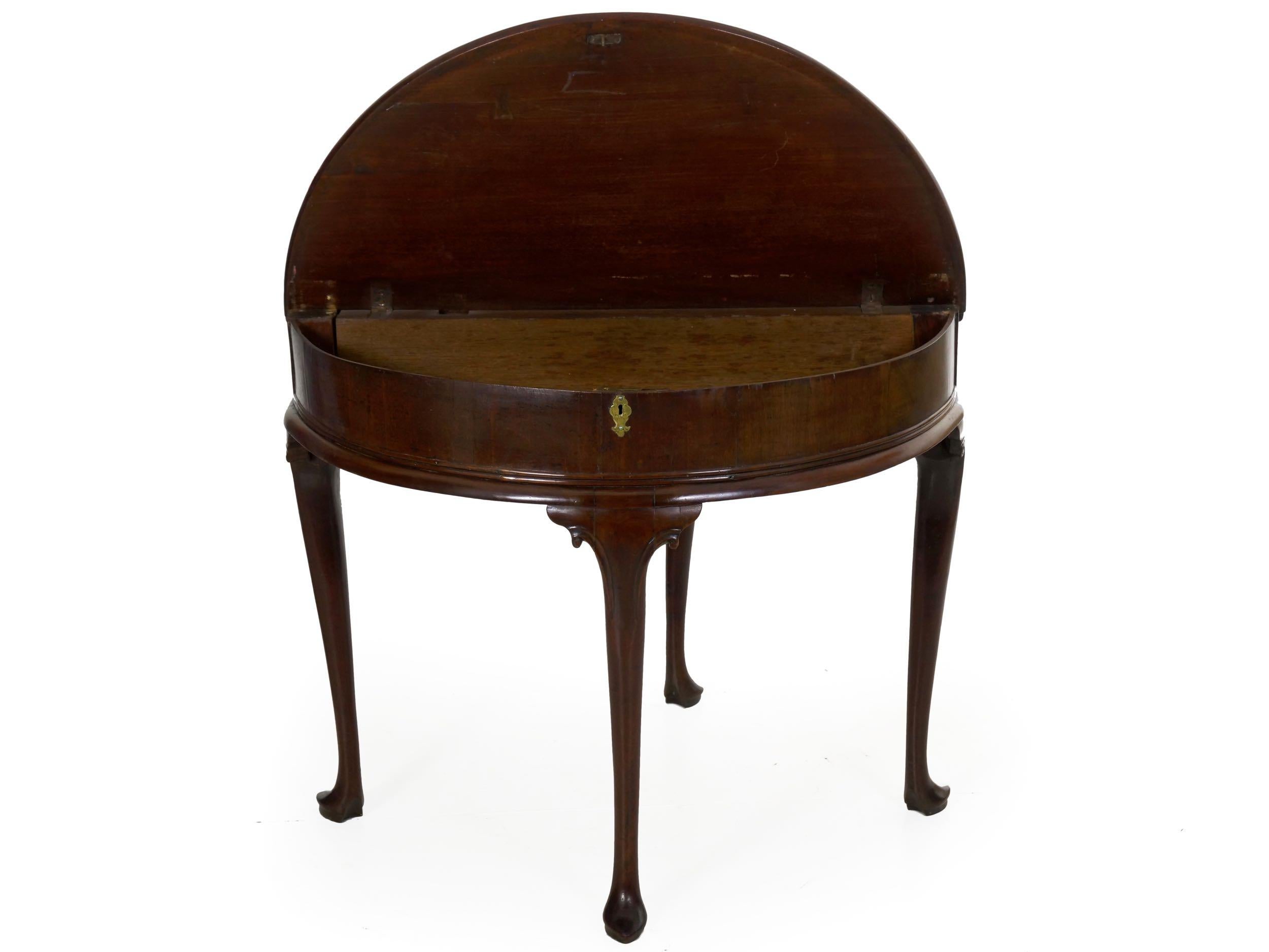 English George III Mahogany Antique Demilune Card Games Tea Table, circa 1760 In Good Condition In Shippensburg, PA