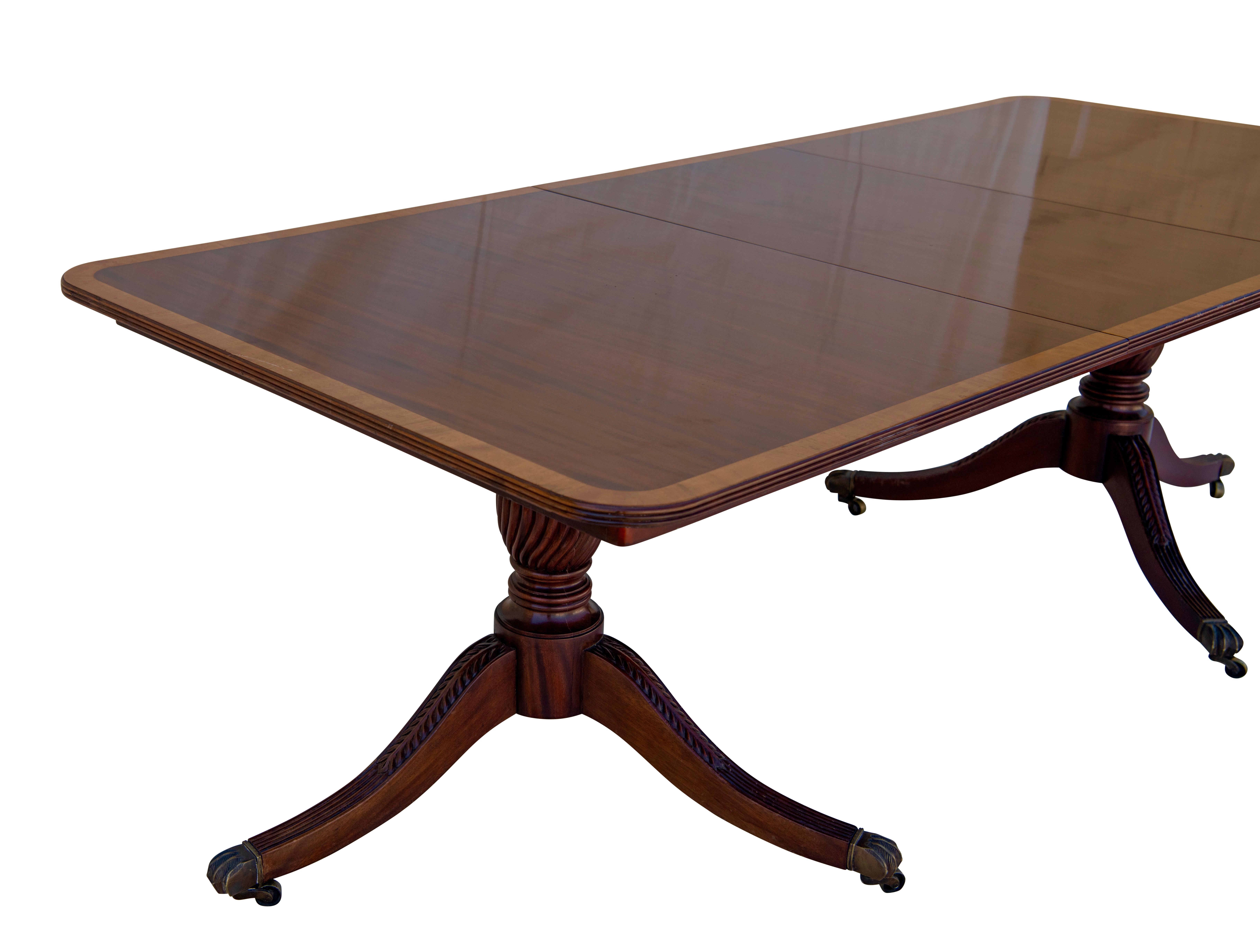 English George III Mahogany Banquet Dining Table, Early 19th Century 4