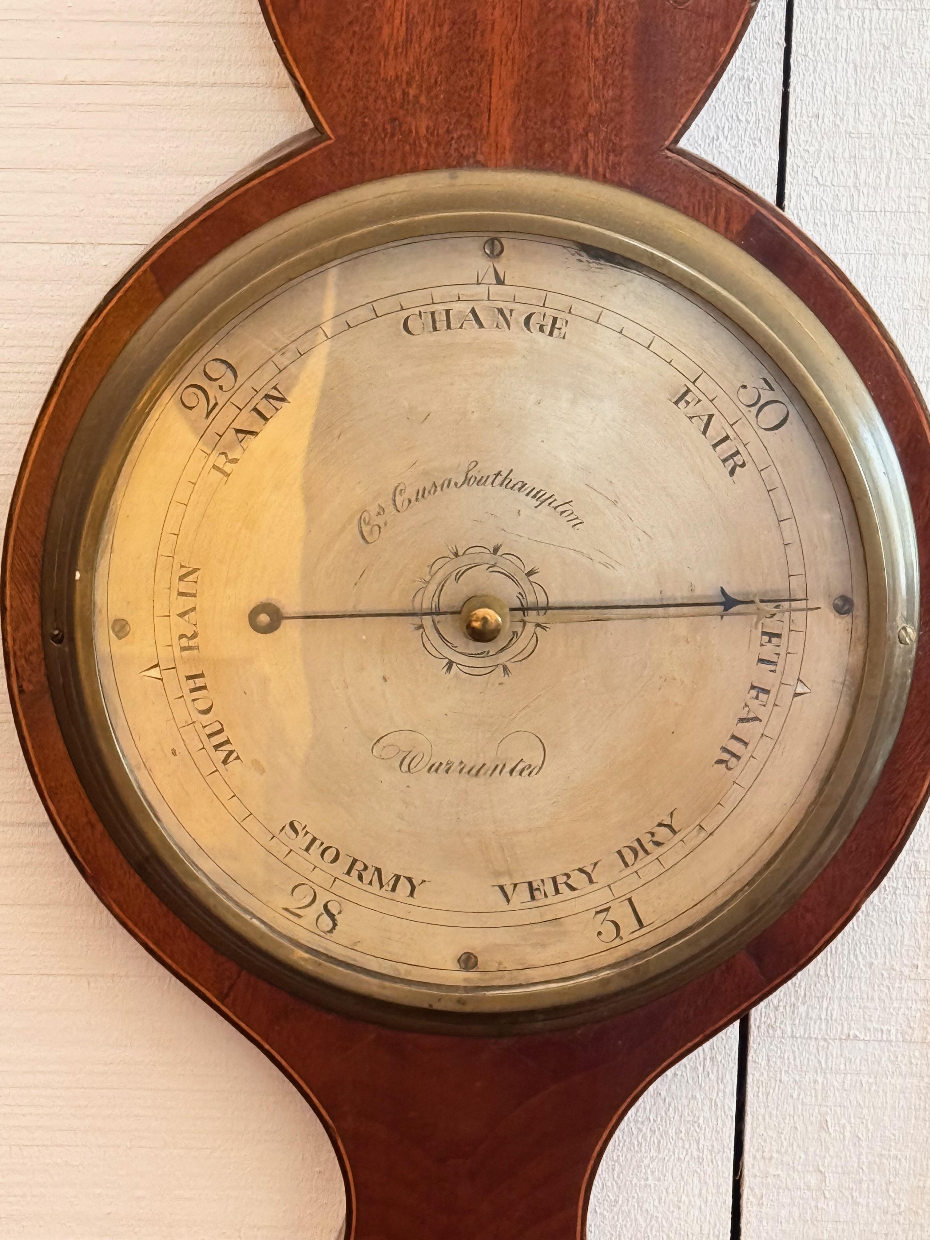 Baromètre anglais George III en acajou par C. Cusack, Southampton Bon état - En vente à Charlottesville, VA