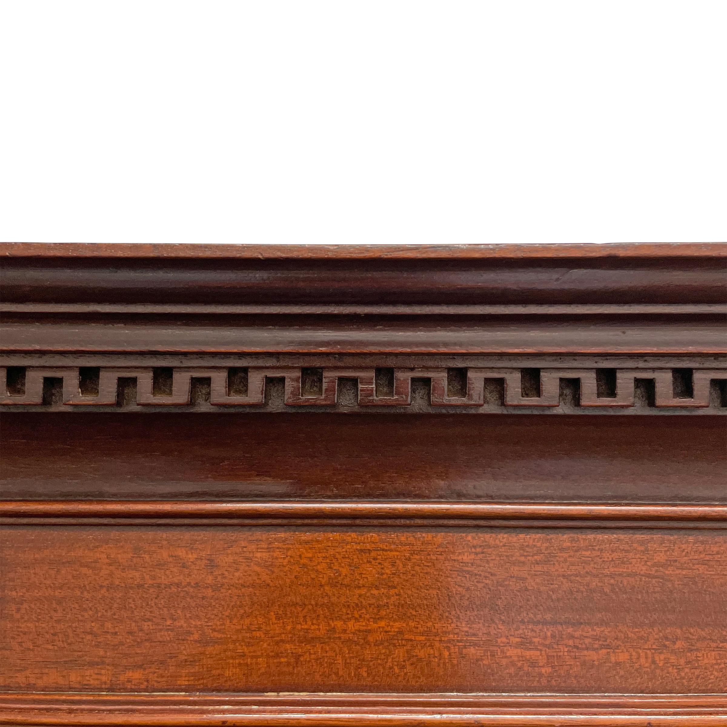 English George III Mahogany Chest on Chest For Sale 4