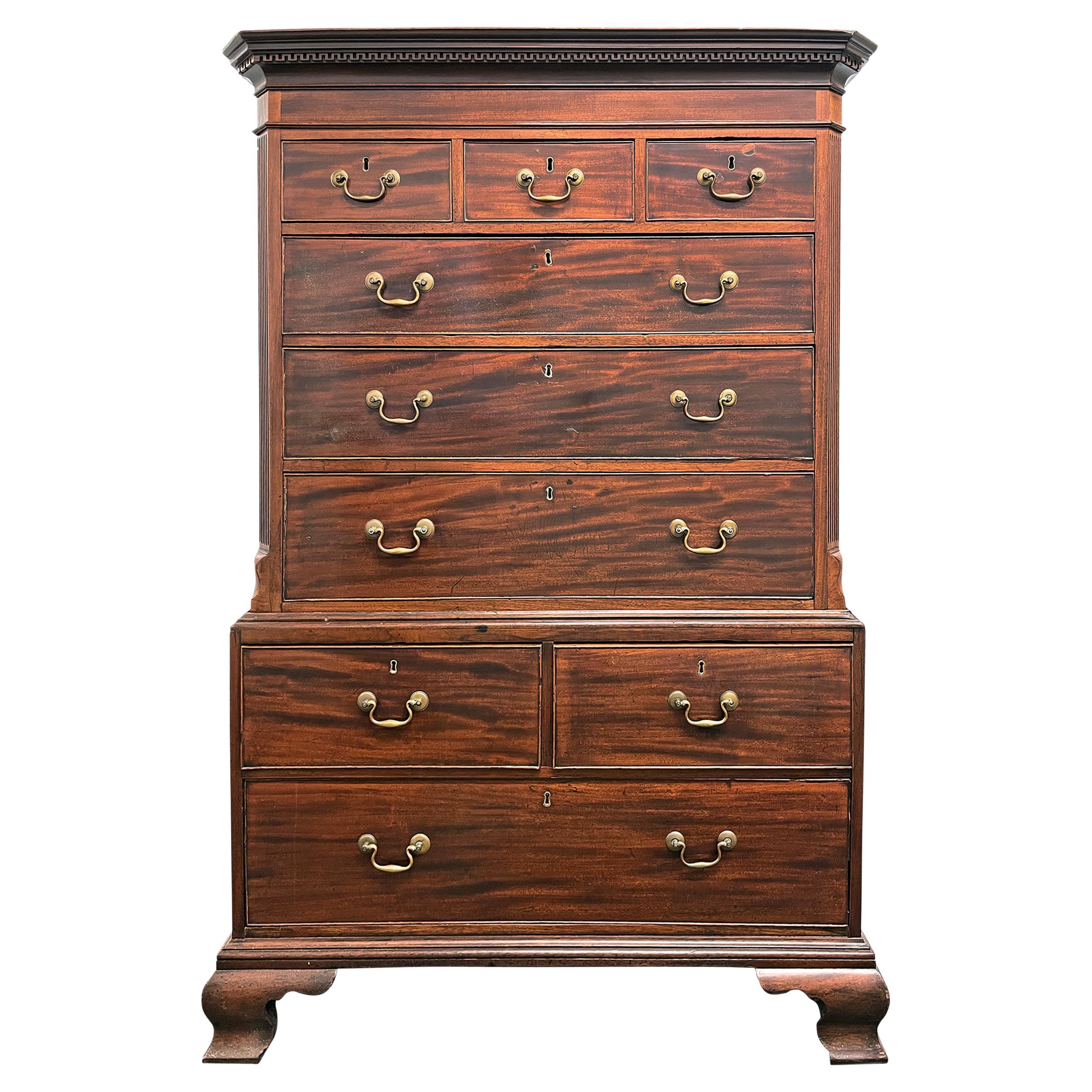 English George III Mahogany Chest on Chest For Sale