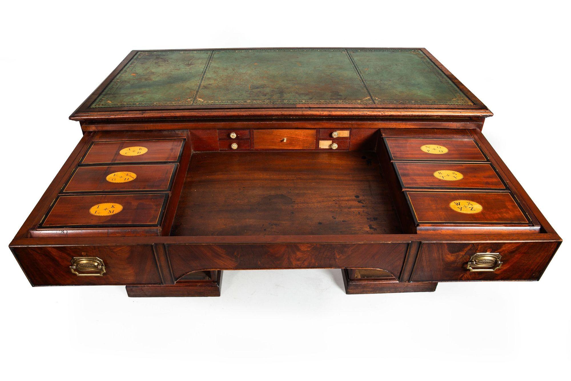 English George III Mahogany & Leather Pedestal “Rent” Writing Desk ca. 1800 For Sale 2