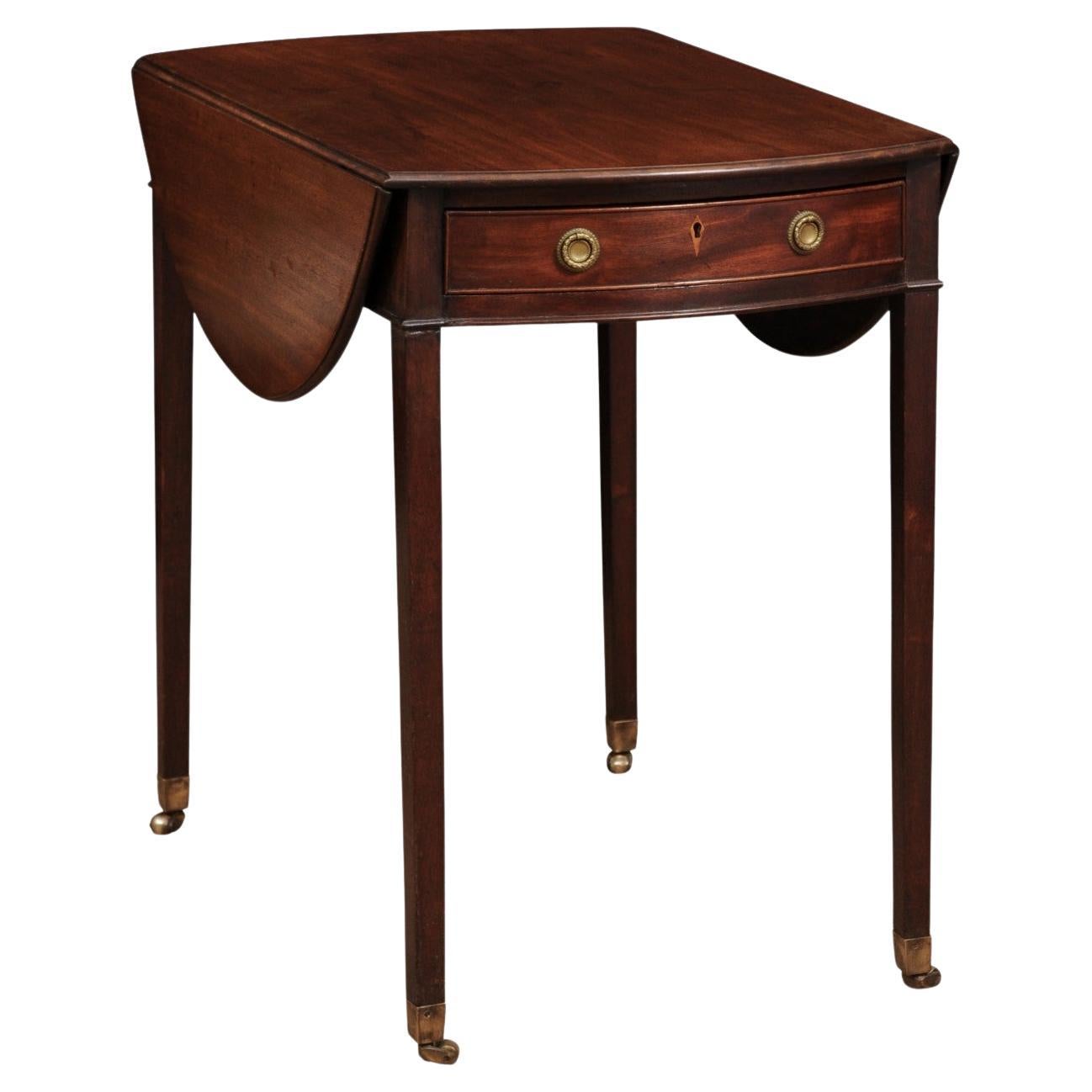 English George III Mahogany Pembroke Table in Mahogany with 1 Drawer