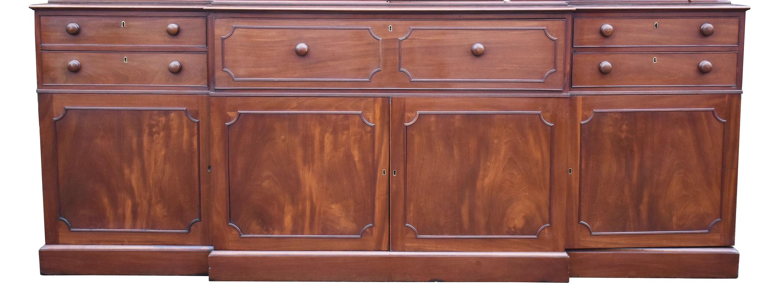 English George III Mahogany Secretaire Breakfront Bookcase In Good Condition For Sale In Chelmsford, Essex