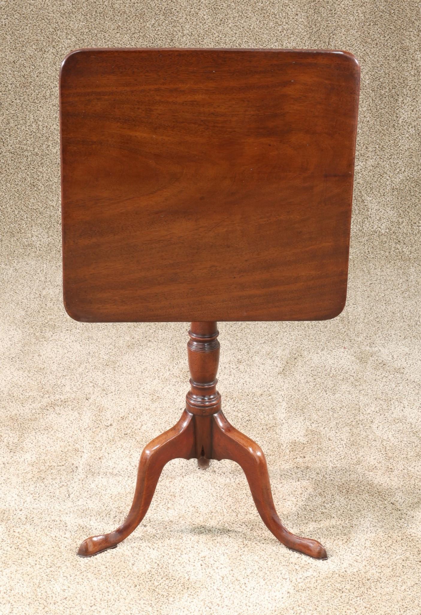 English George III Mahogany Tilt-Top Wine Table with Square Top, circa 1790 For Sale 2