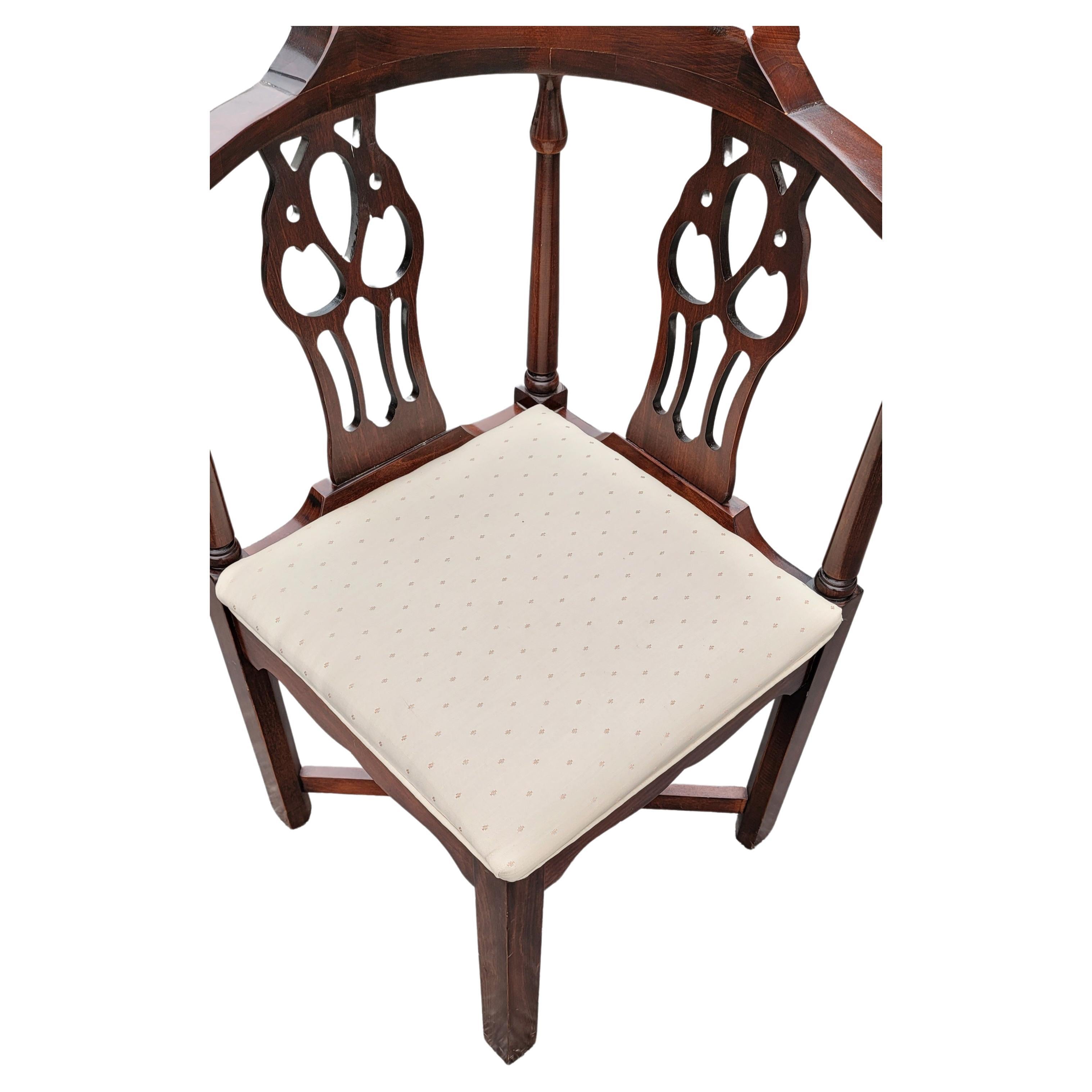 American English George III Mahogany Upholstered Corner Chair For Sale