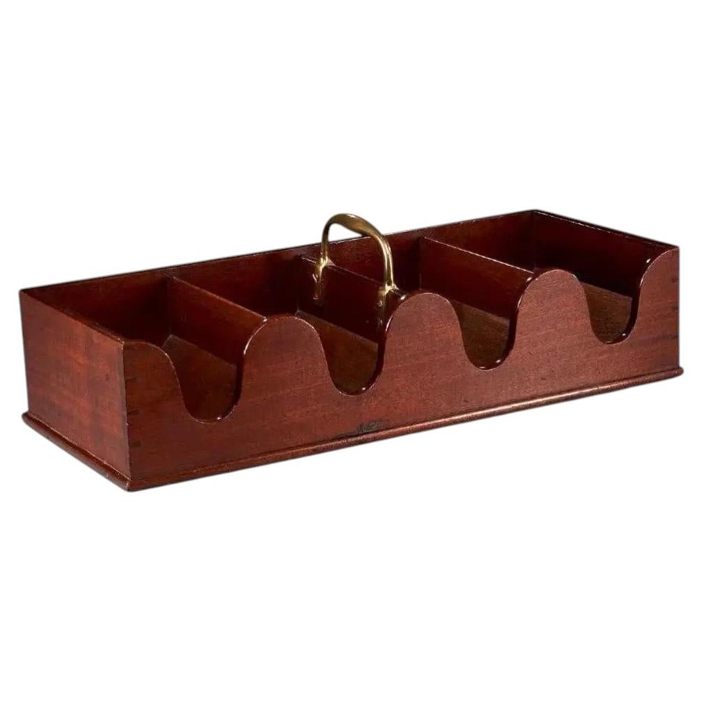 English George III Mahogany Wine Bottle Caddy with Brass Bail Handle 1800 - 1810 For Sale