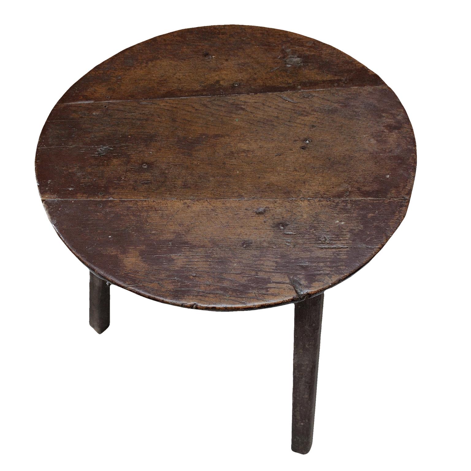 Hand-Painted English George III Painted Oak Cricket Table, circa 1790 For Sale