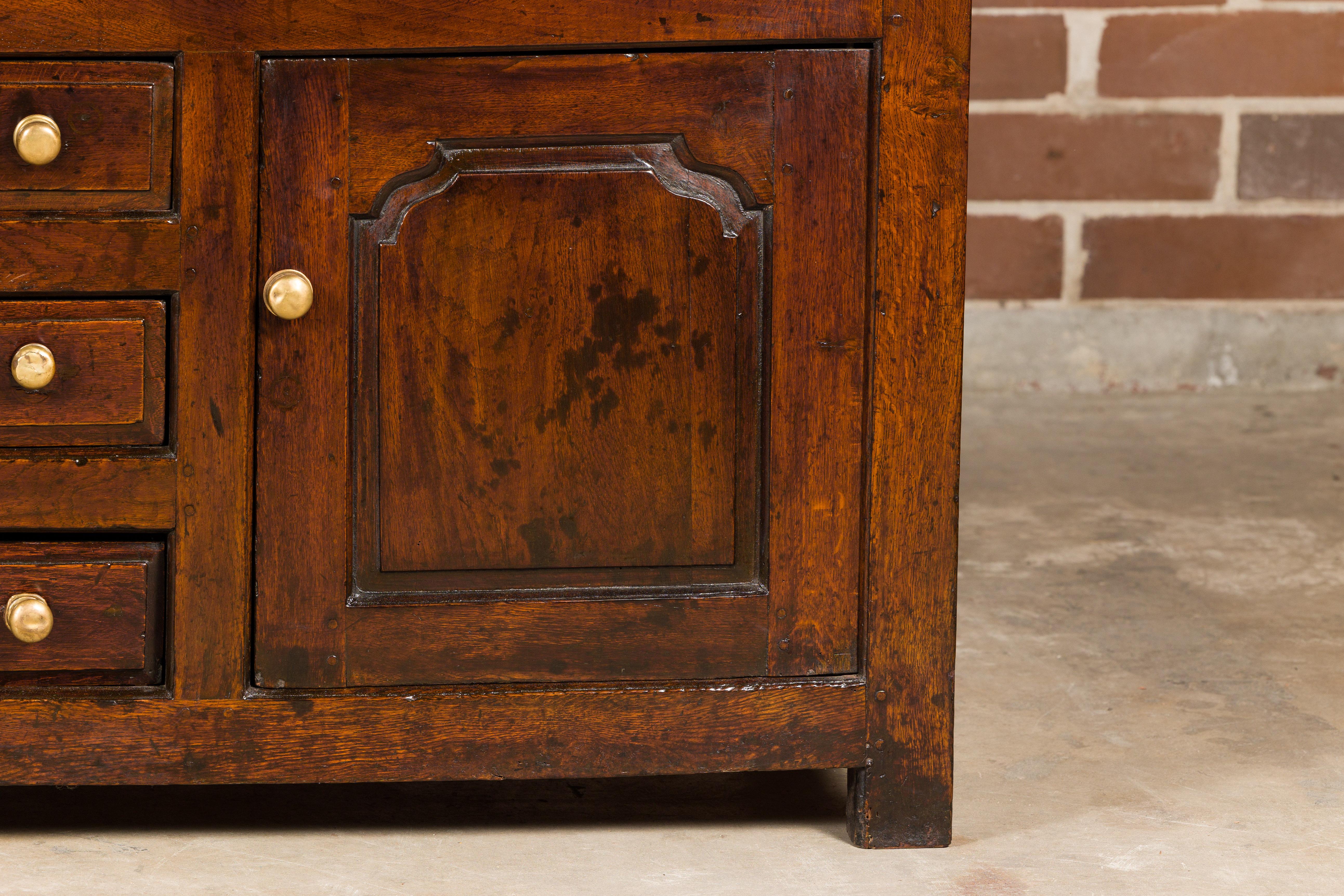 19th Century English George III Period 1800s Oak Buffet with Six Drawers and Two Doors For Sale