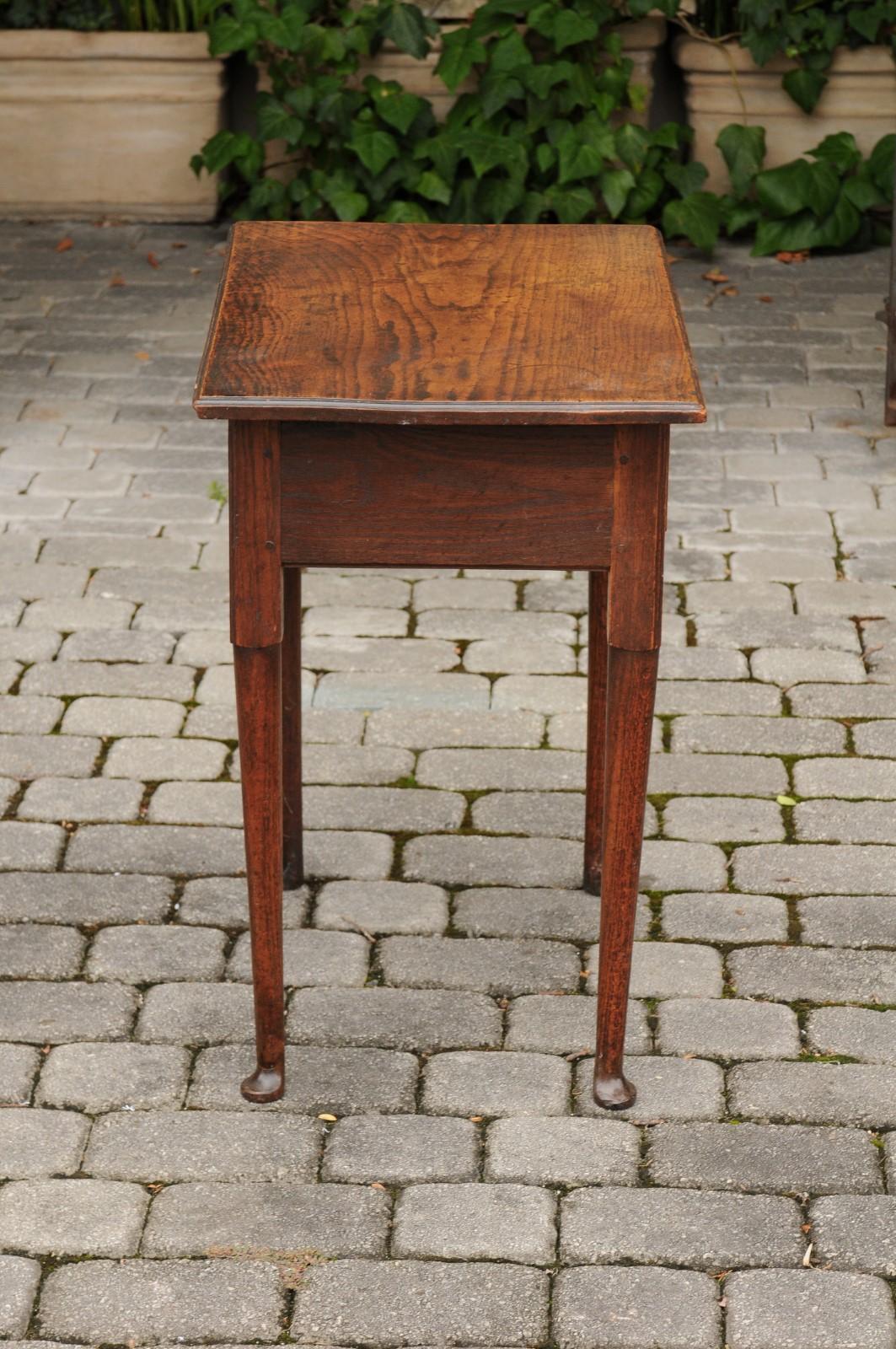 19th Century English George III Period 1800s Oak Side Table with Single Drawer and Pad Feet