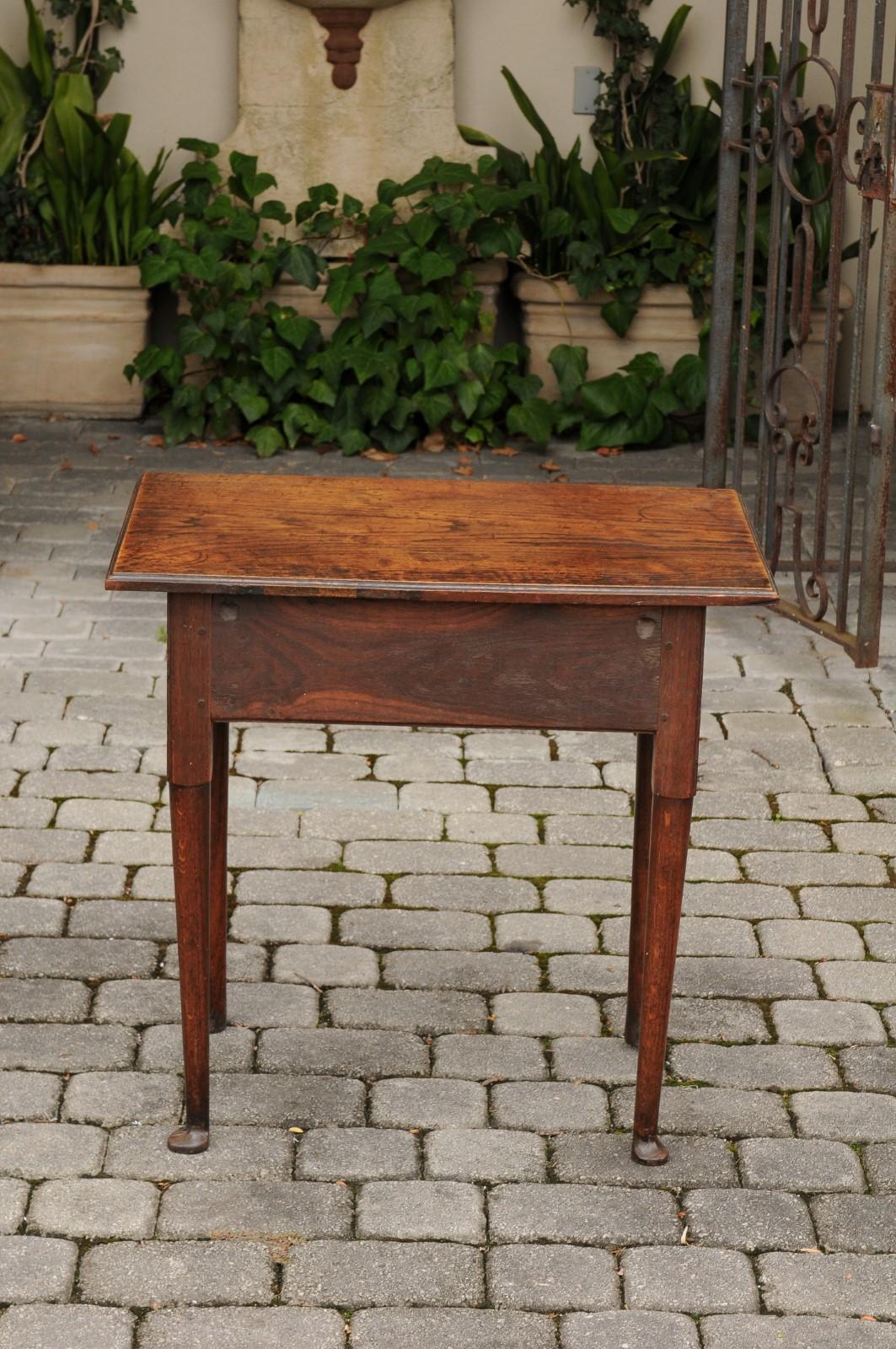 Brass English George III Period 1800s Oak Side Table with Single Drawer and Pad Feet