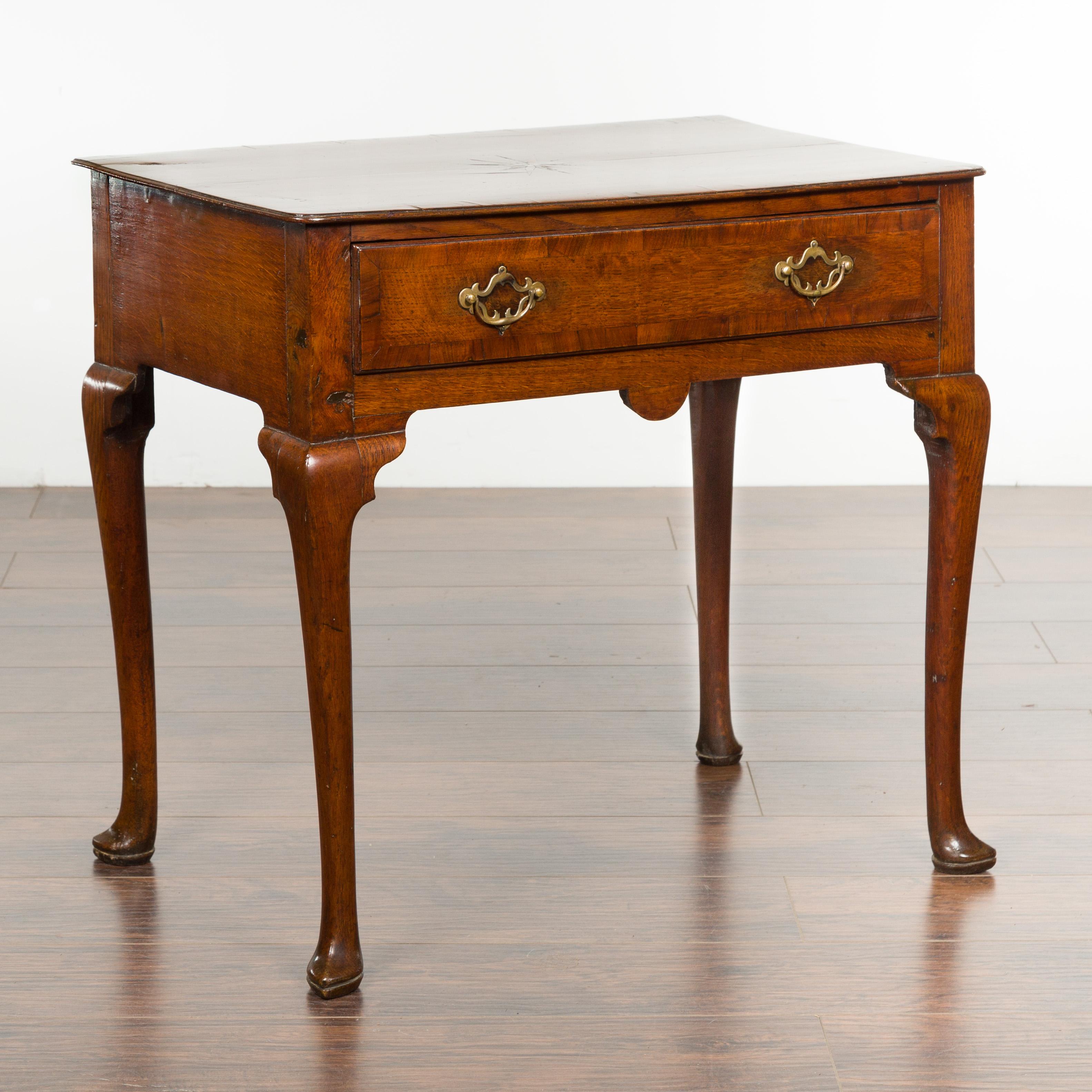 English George III Period 1810s Oak Lowboy with Single Drawer and Star Inlay In Good Condition In Atlanta, GA