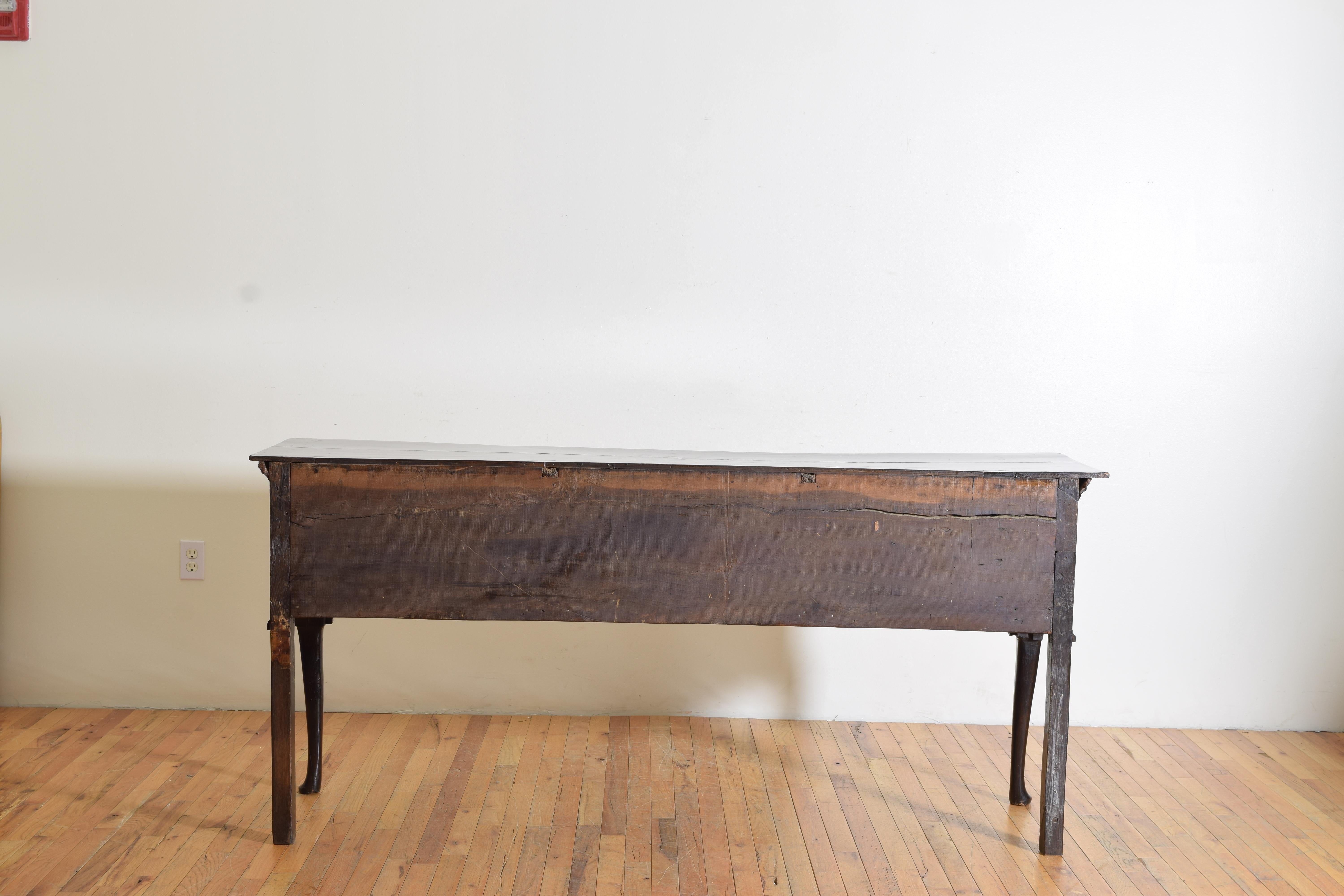 English, George III Period Figured Oak 3-Drawer Dresser Base, ca, .1760-1770 For Sale 1