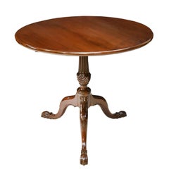 English George III Round Tilt-Top, Tripod Tea Table in Mahogany, circa 1780