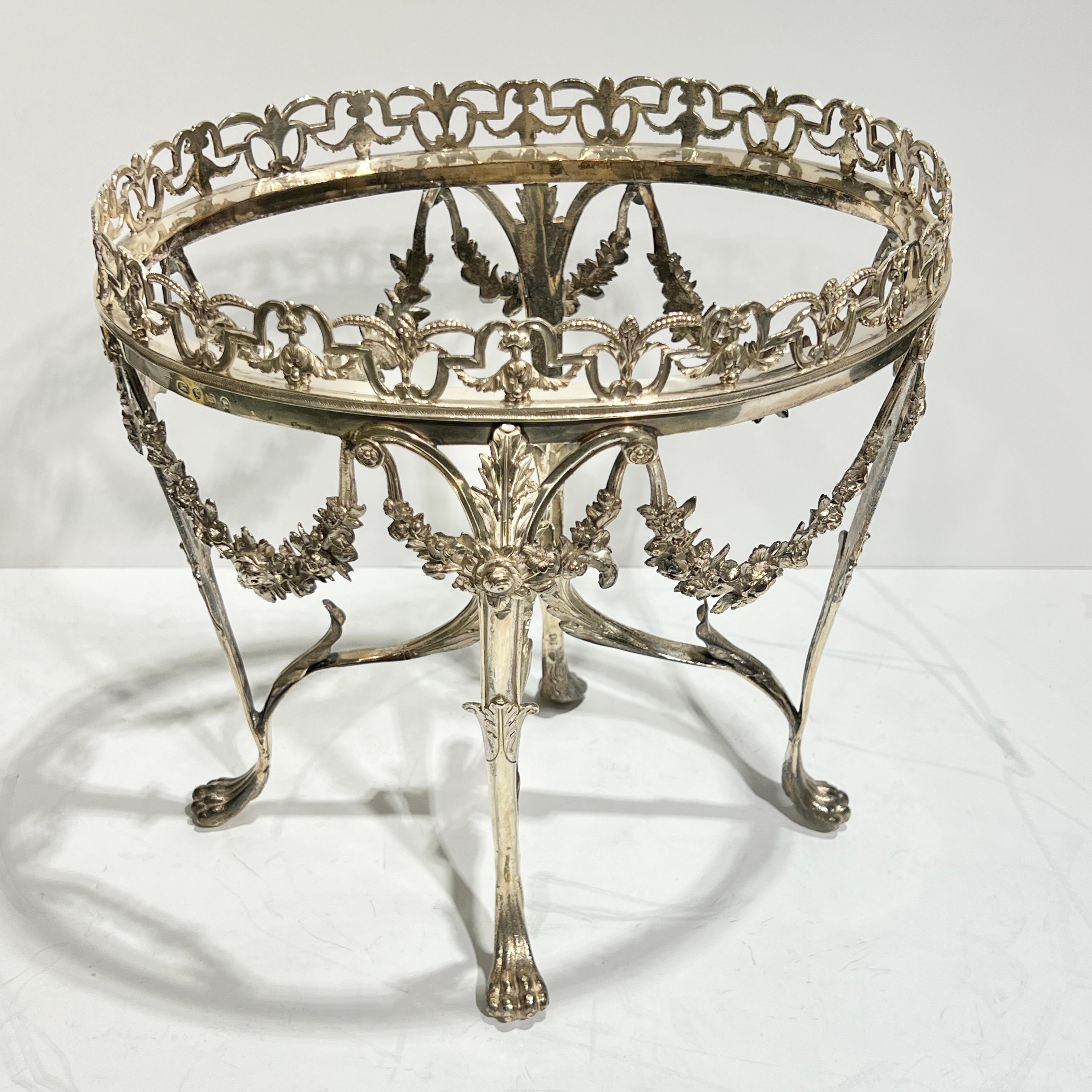 English George III Sterling Silver and Cut Glass Epergne 4-Piece Set For Sale 3