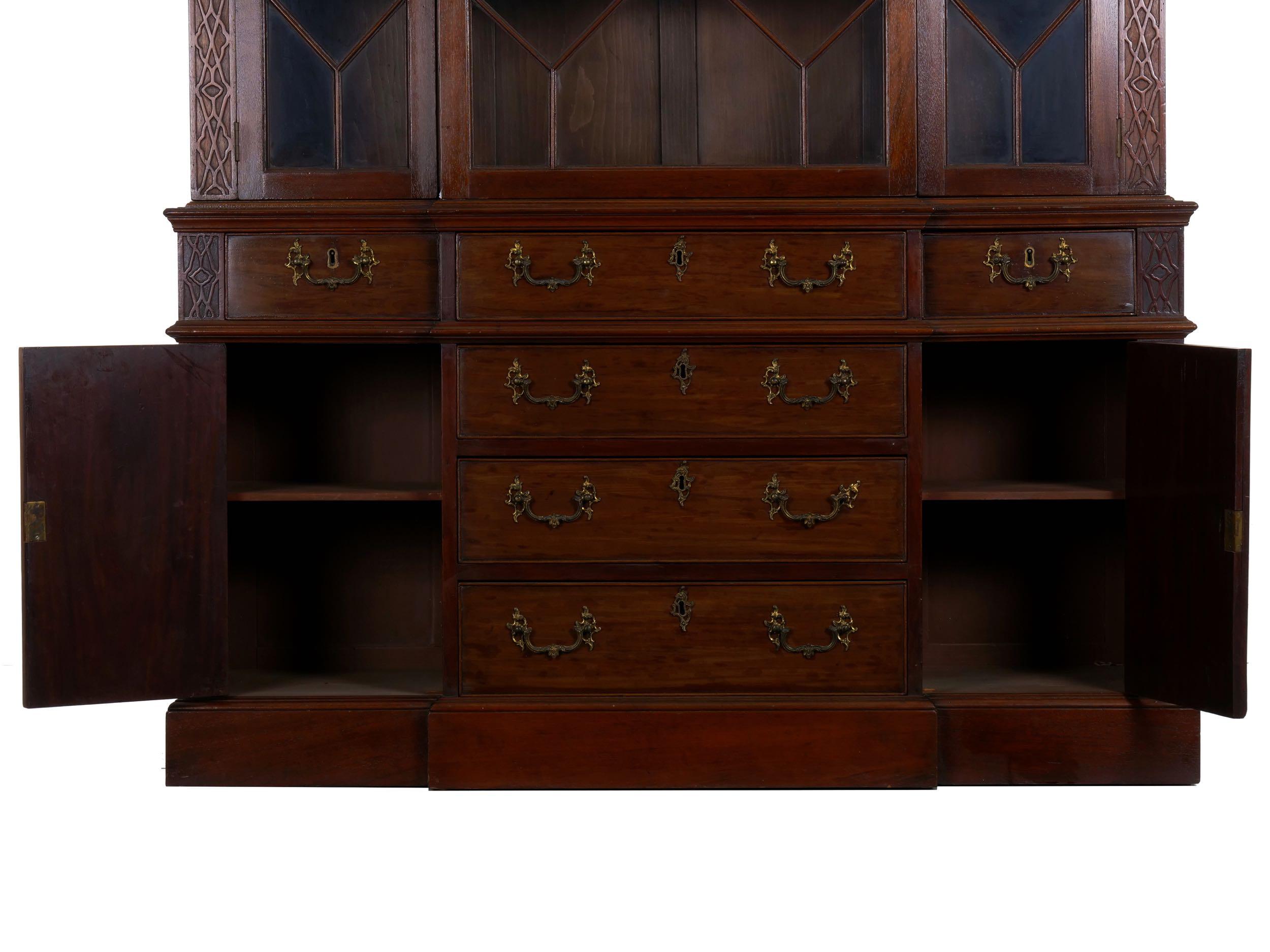 English George III Style Breakfront Bookcase Cabinet, circa 1880 6