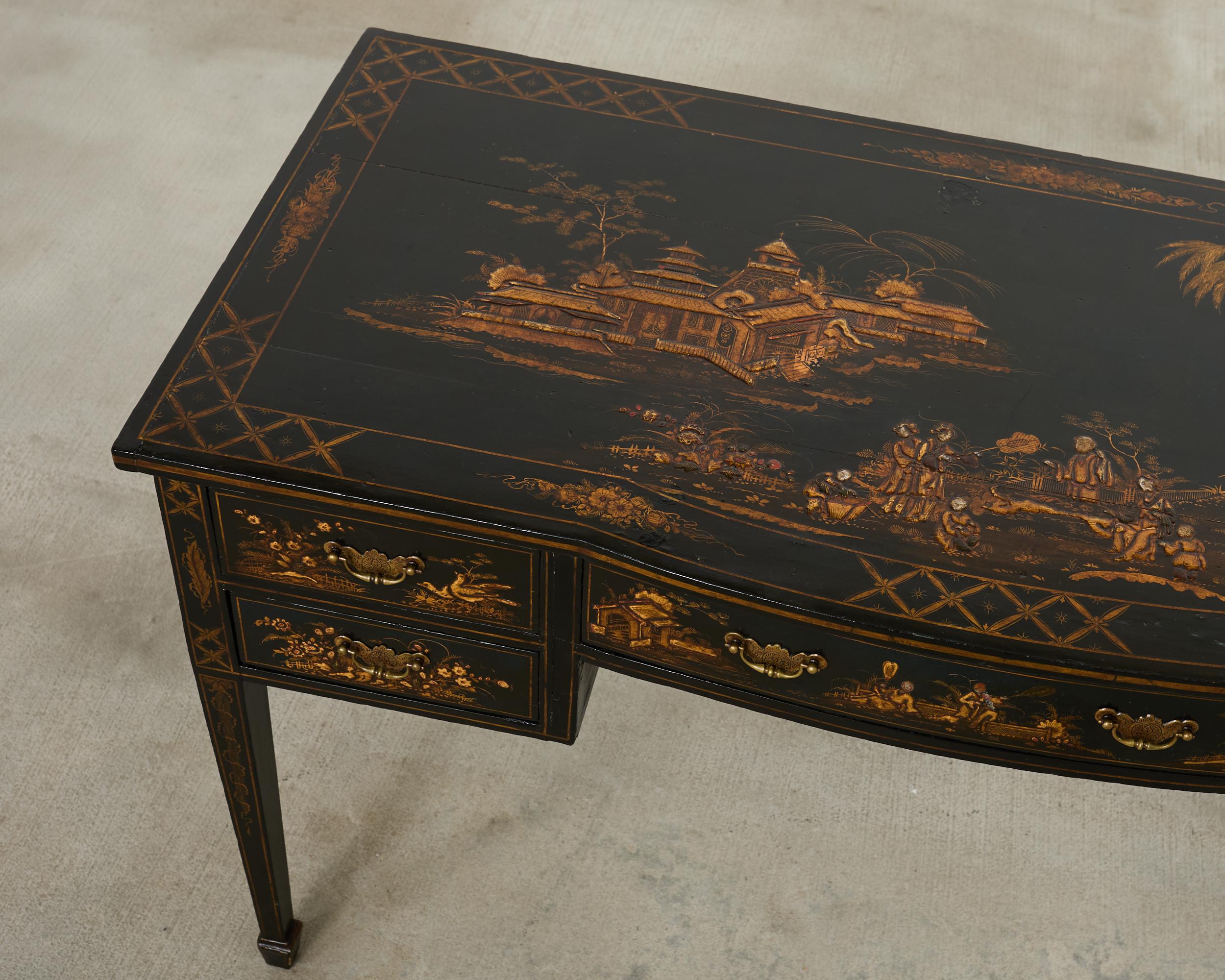 Englischer Chinoiserie-Schreibtisch im George-III-Stil mit Lackdekor (19. Jahrhundert) im Angebot