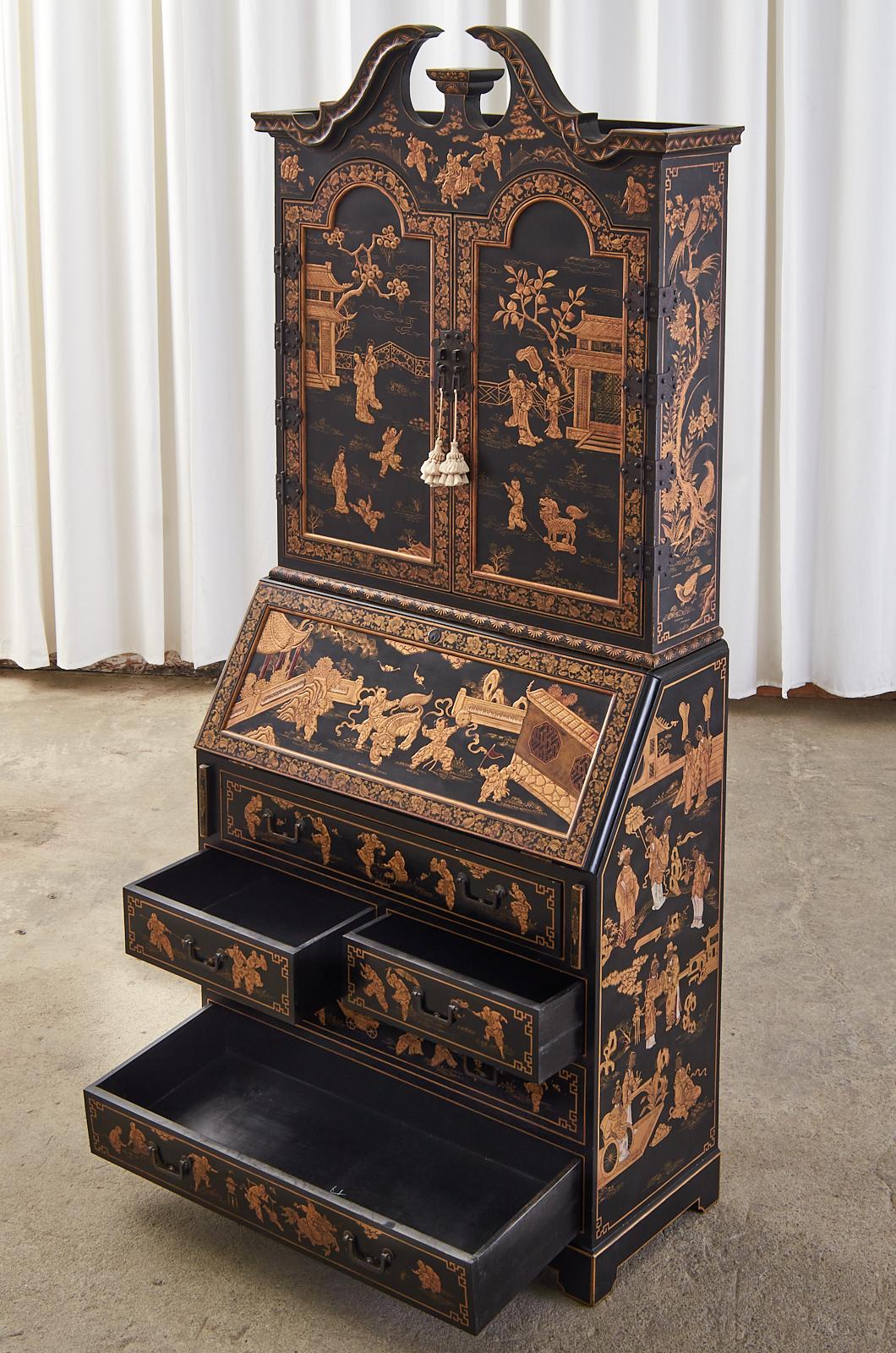 English George III Style Chinoiserie Lacquered Secretaire Bookcase In Good Condition In Rio Vista, CA