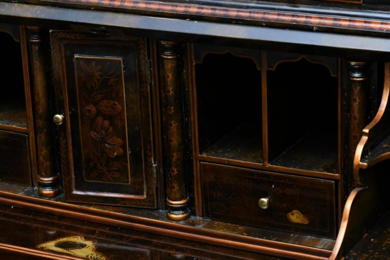 English George III Style Lacquered Chinoiserie Secretary Bookcase For Sale 11