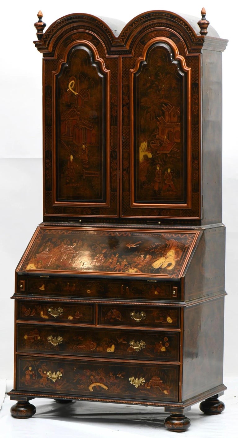 English George III Style Lacquered Chinoiserie Secretary Bookcase For Sale 3