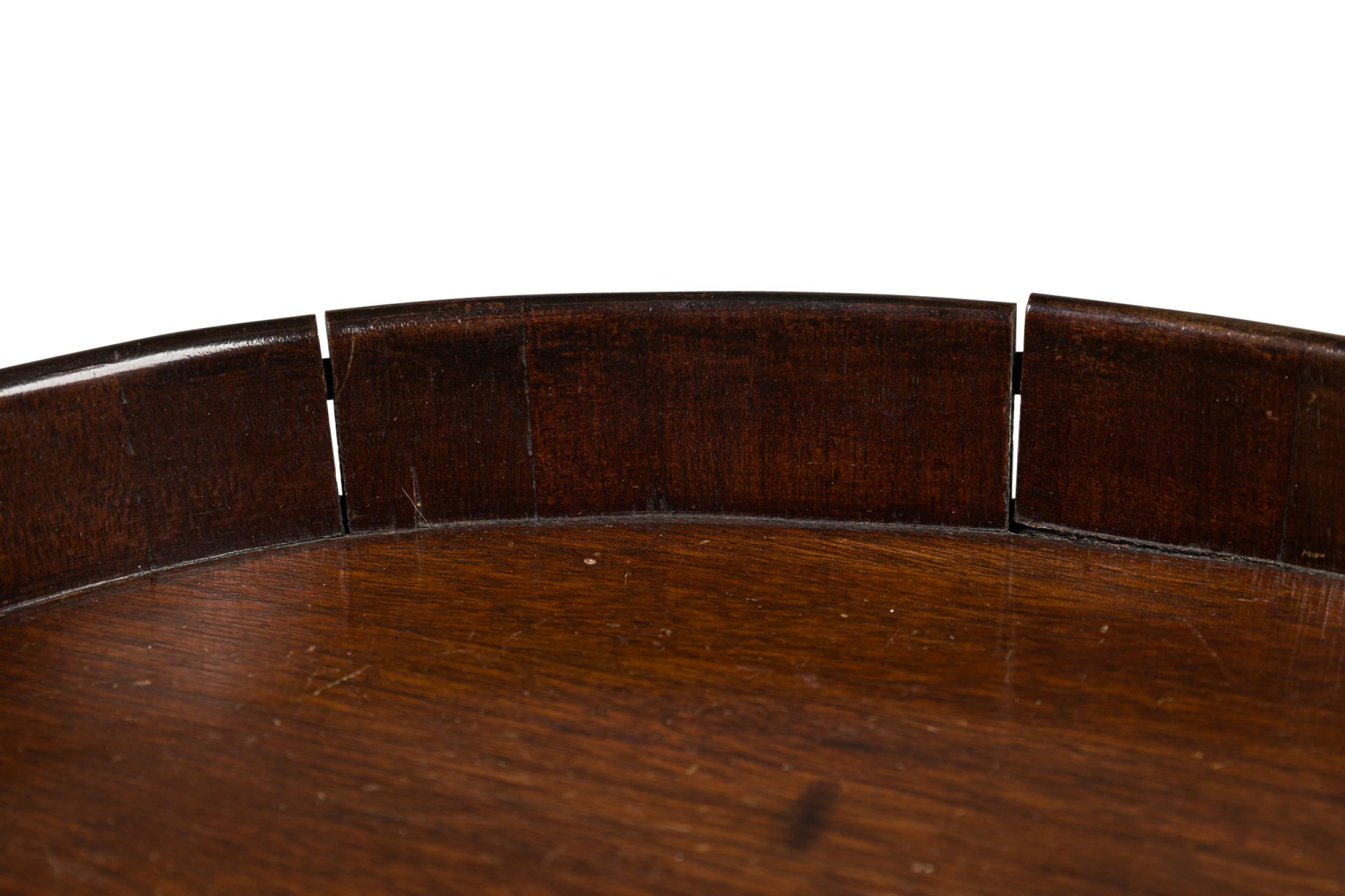 Britannico English George III Style Mahogany and Brass Banded 2 Handled Butlers Tray in vendita