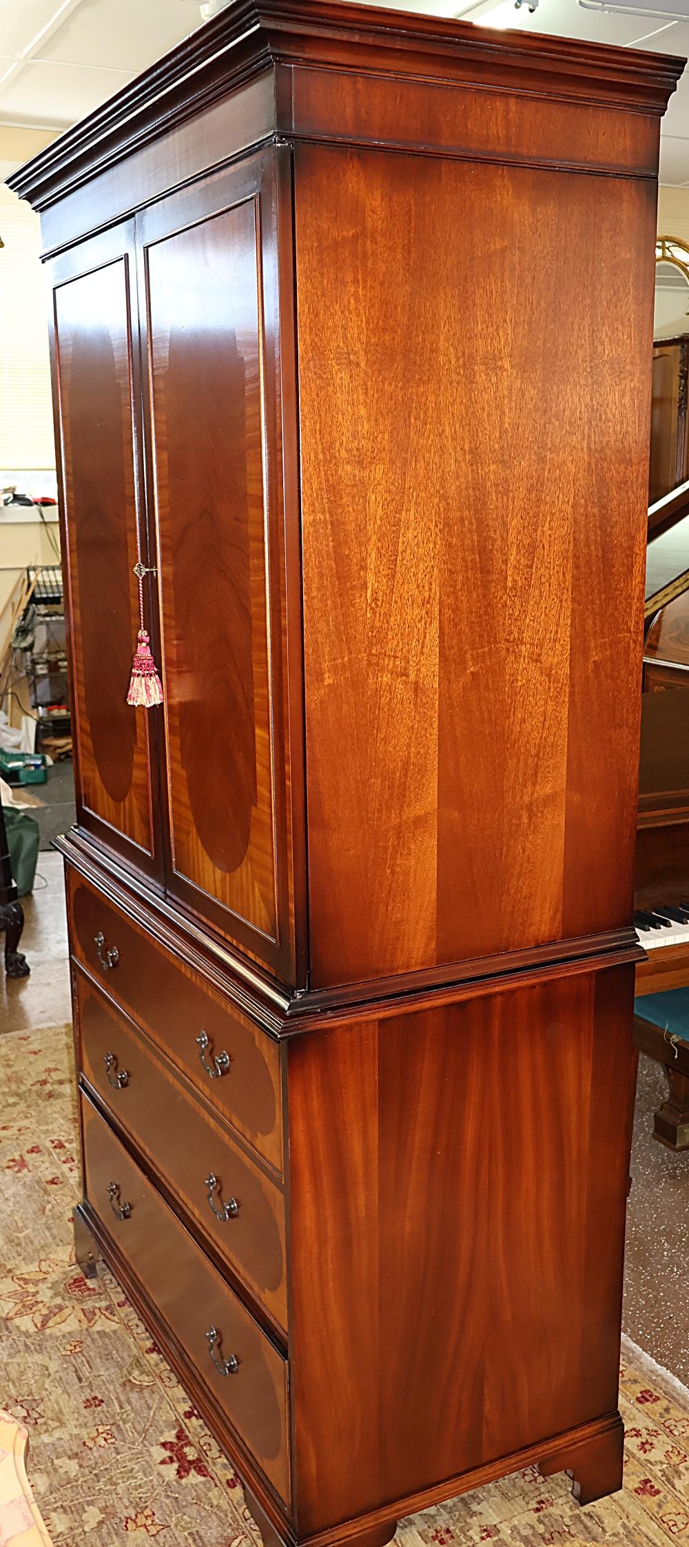 English George III Style Mahogany Satinwood Banded Armoire Cabinet Linen Press 2