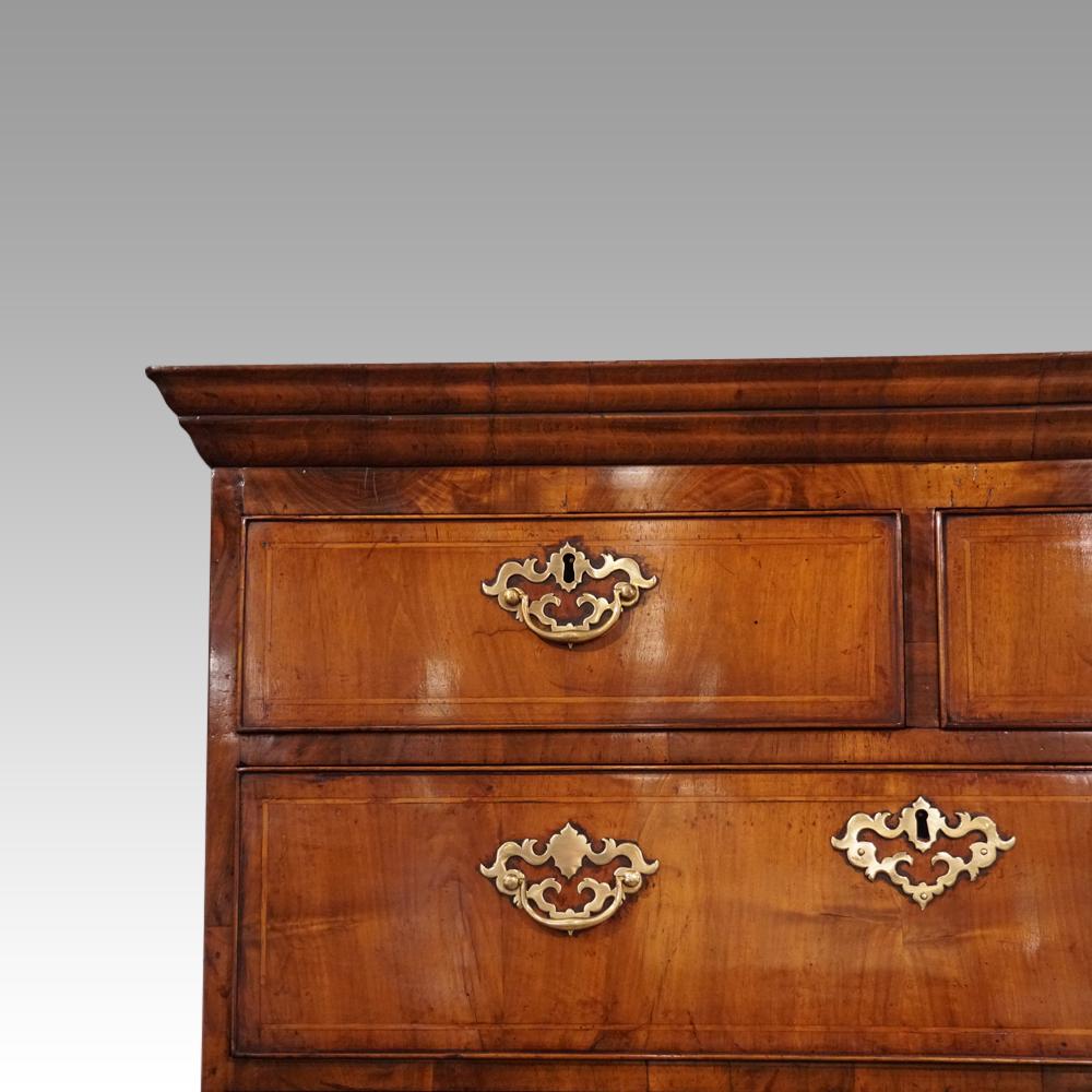 English George III Walnut Chest on Chest Tallboy, circa 1760 For Sale 5