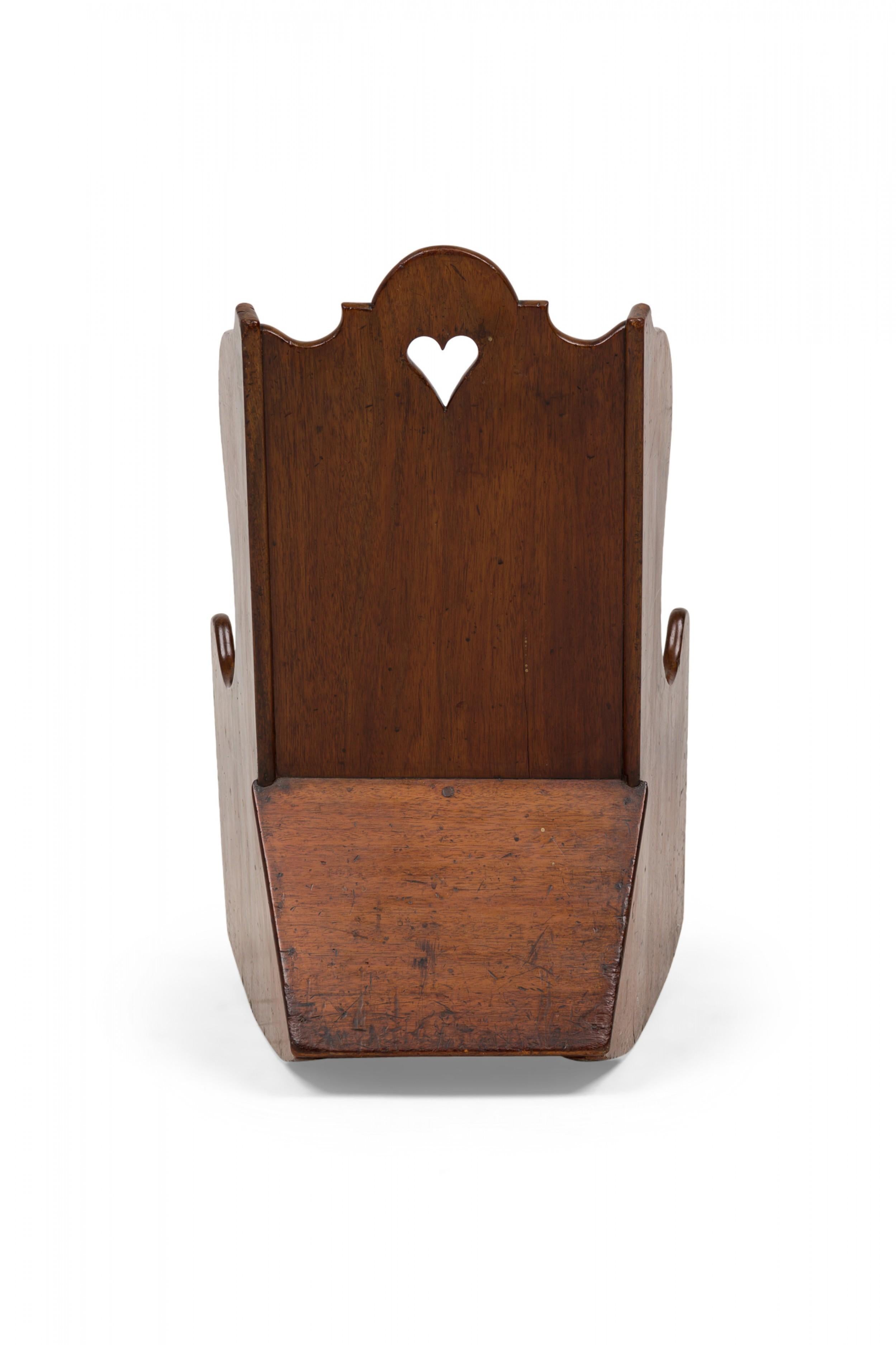 English George III Wood Childs Rocking Commode Chair In Good Condition For Sale In Queens, NY