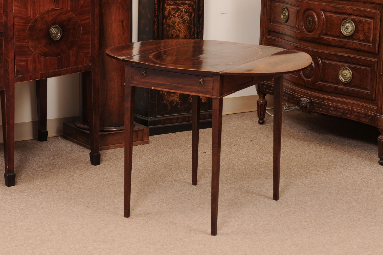 English George IIII Inlaid Mahogany Pembroke Table & Oval Rosewood top For Sale 7