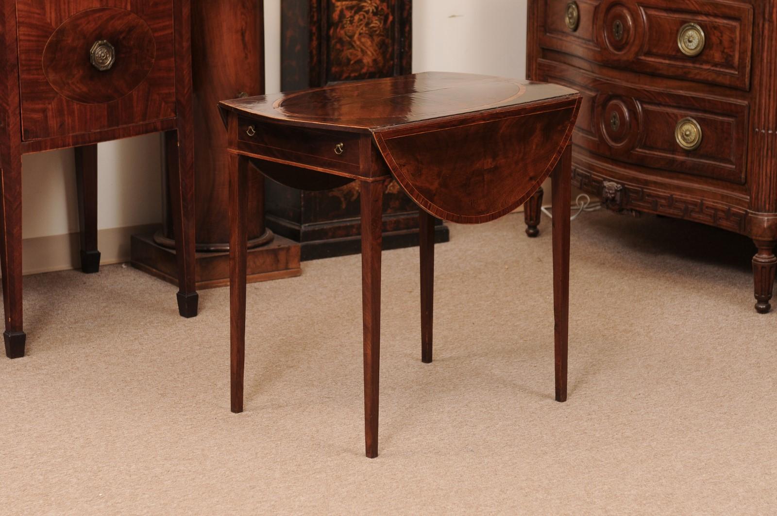 English George IIII Inlaid Mahogany Pembroke Table & Oval Rosewood top For Sale 2