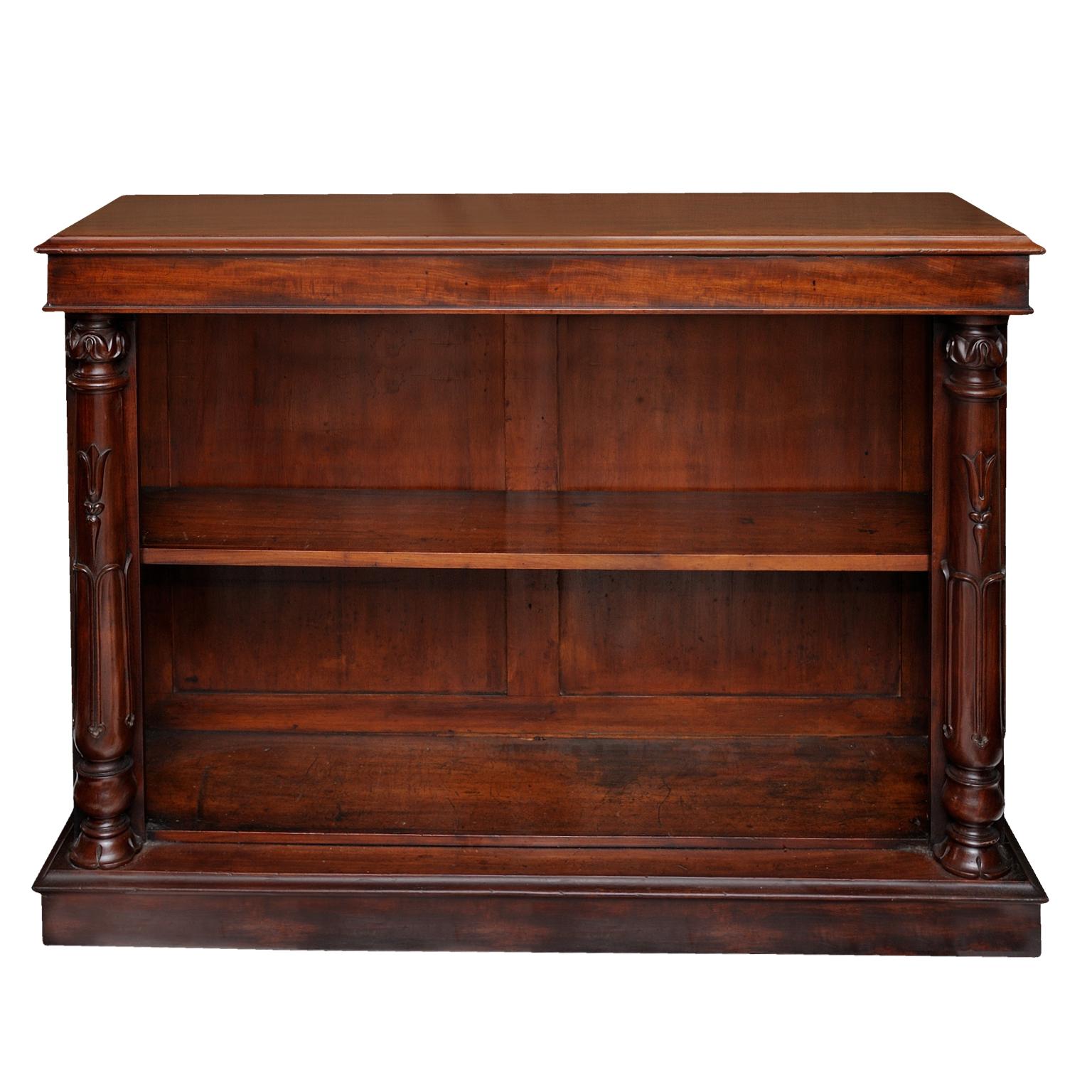 This is a lovely example of a fine English George IV mahogany open bookcase, circa 1825. 
A superb piece of great proportions.
