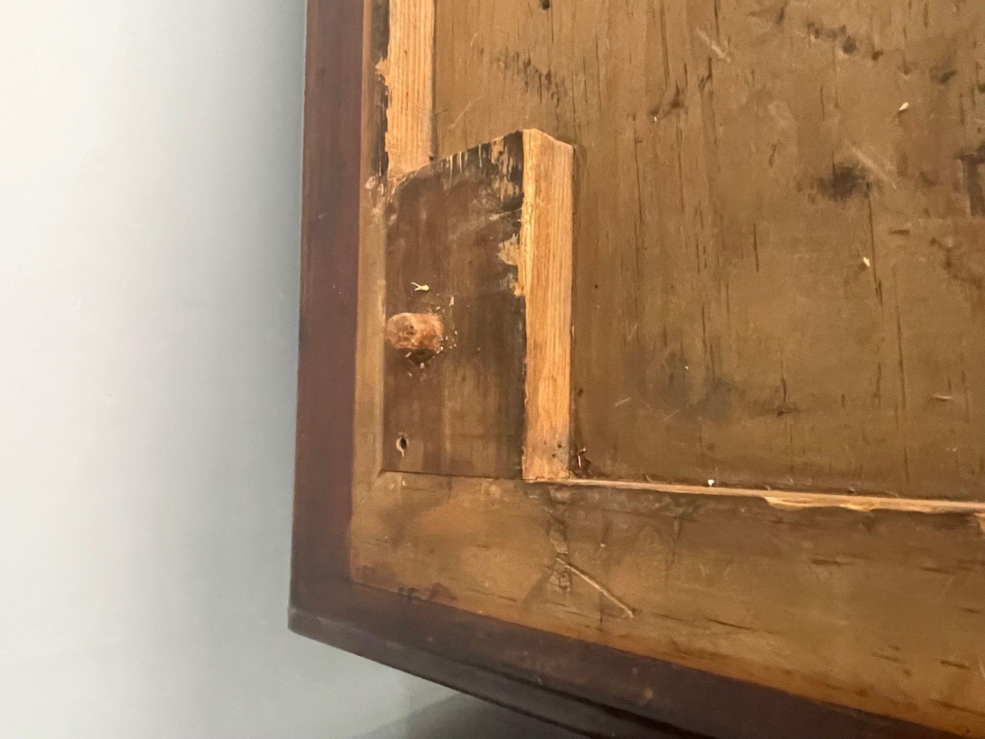 Armoire de presse anglaise George lll, en loupe d'acajou, 1815 en vente 7