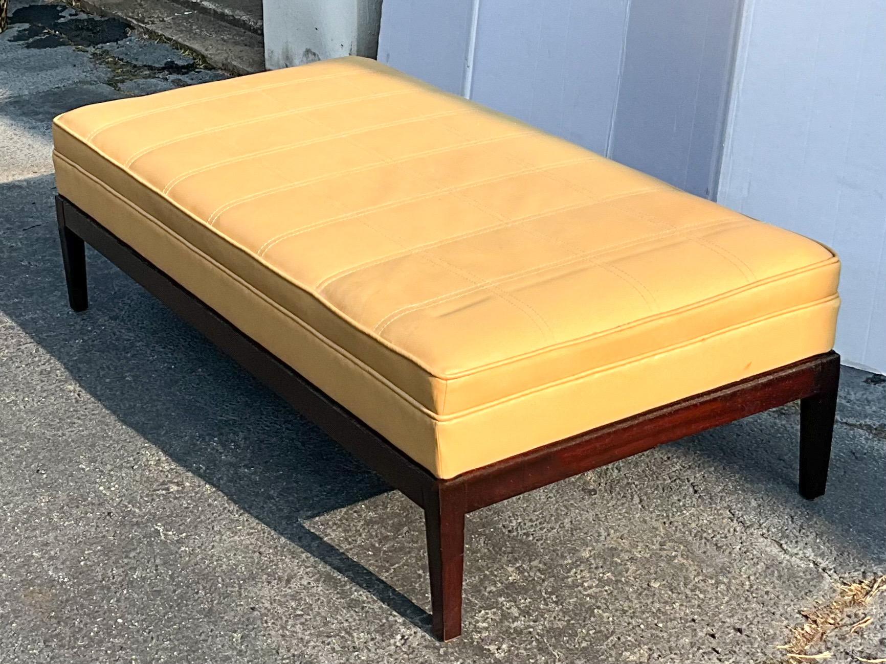 20th Century English George Smith Modern Leather Upholstered Ottoman / Coffee Table For Sale