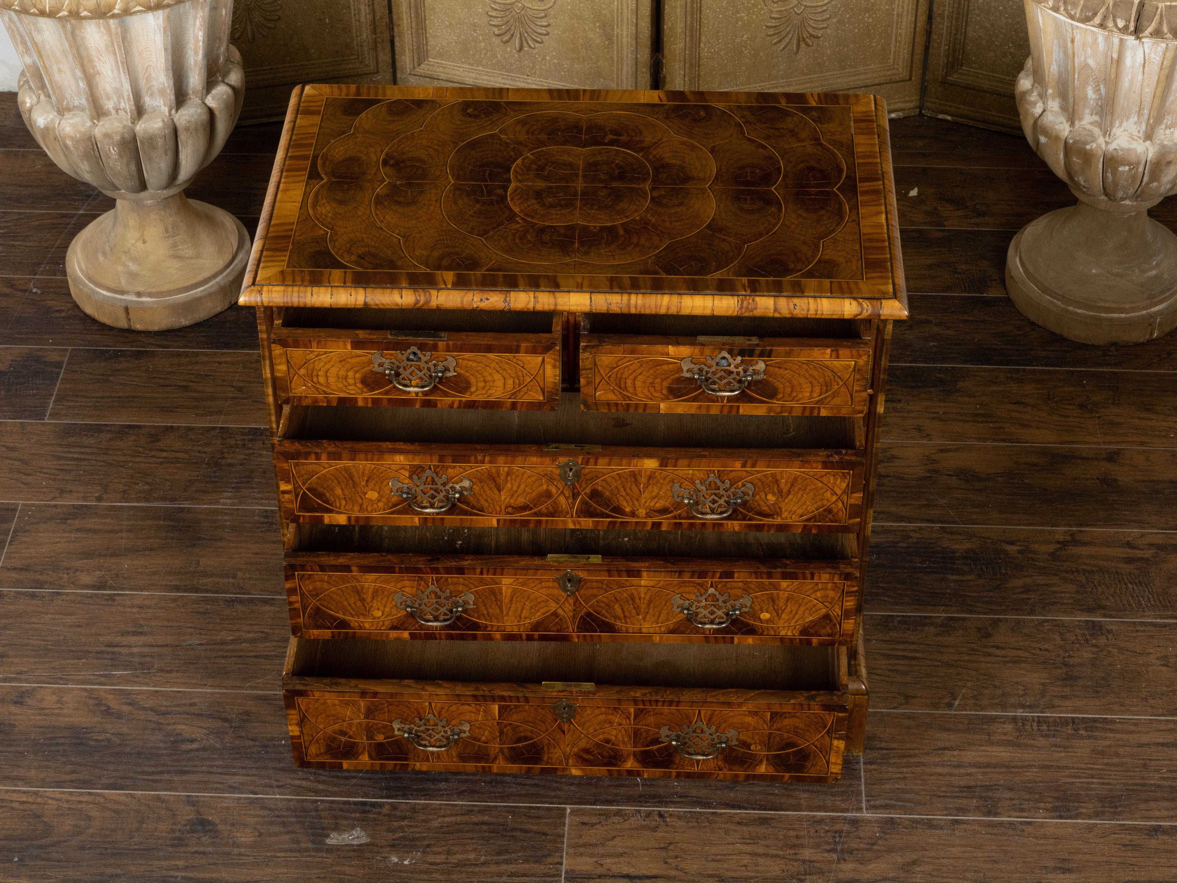English Georgian 1800s Five-Drawer Chest with Oyster Veneer and Cross Banding For Sale 2