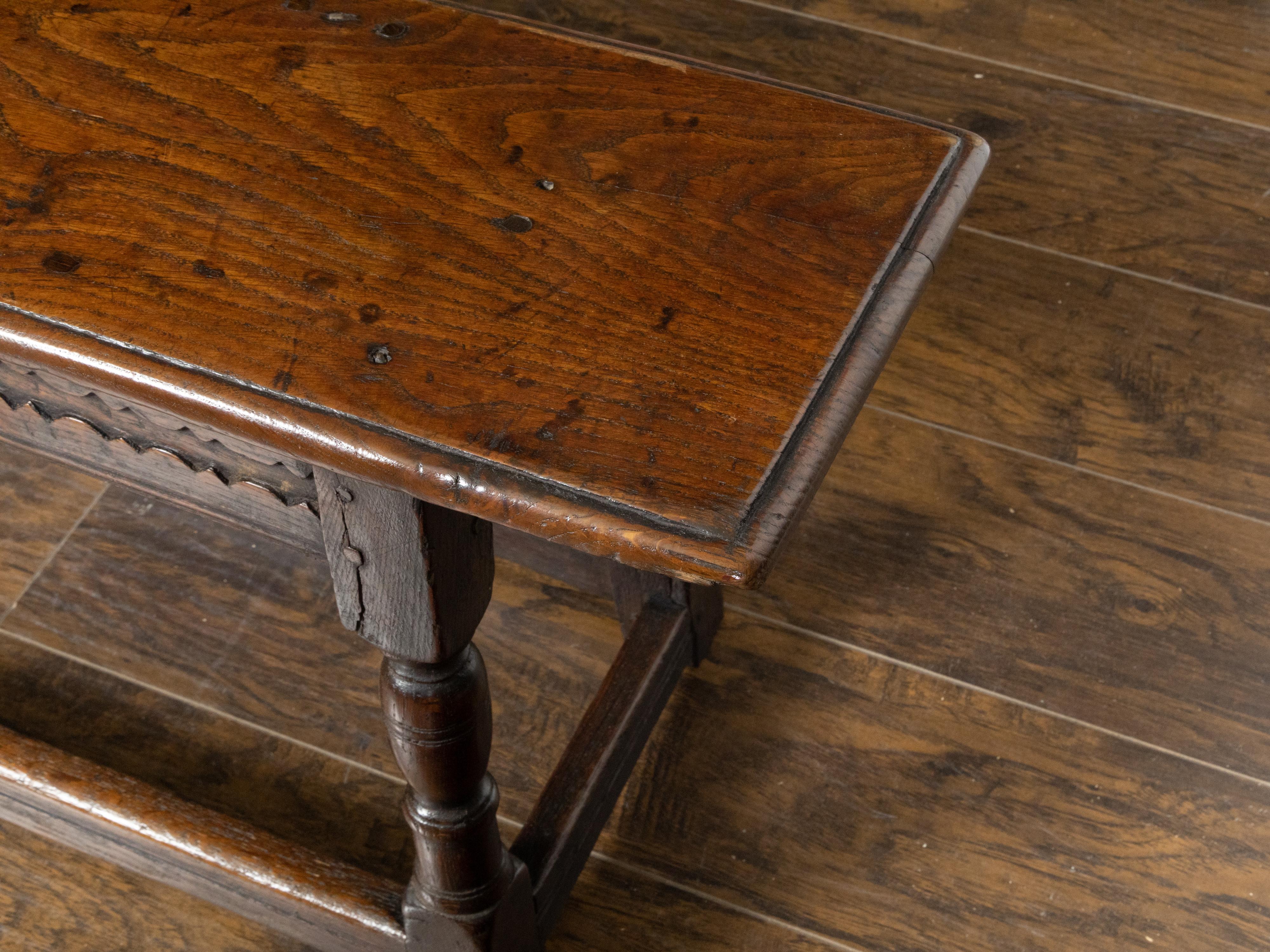 English Georgian 1820s Oak Bench with Turned Baluster Legs and Carved Apron 8