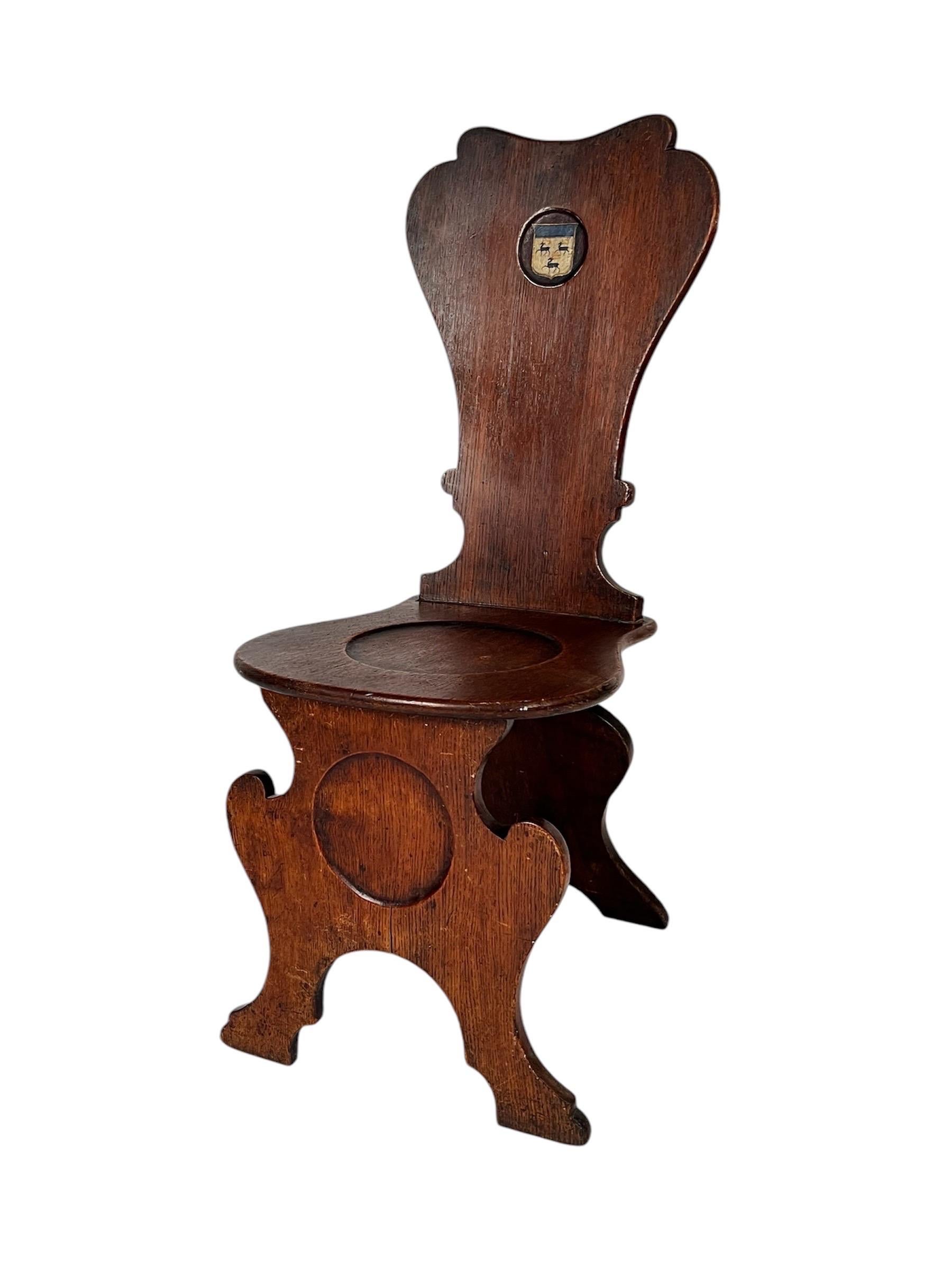 English Georgian 18th Century Hall Chair For Sale 5