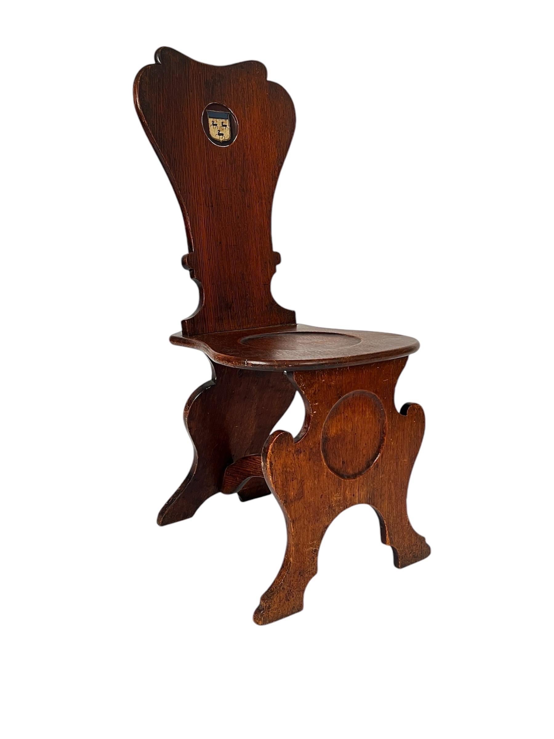 Hand-Crafted English Georgian 18th Century Hall Chair For Sale