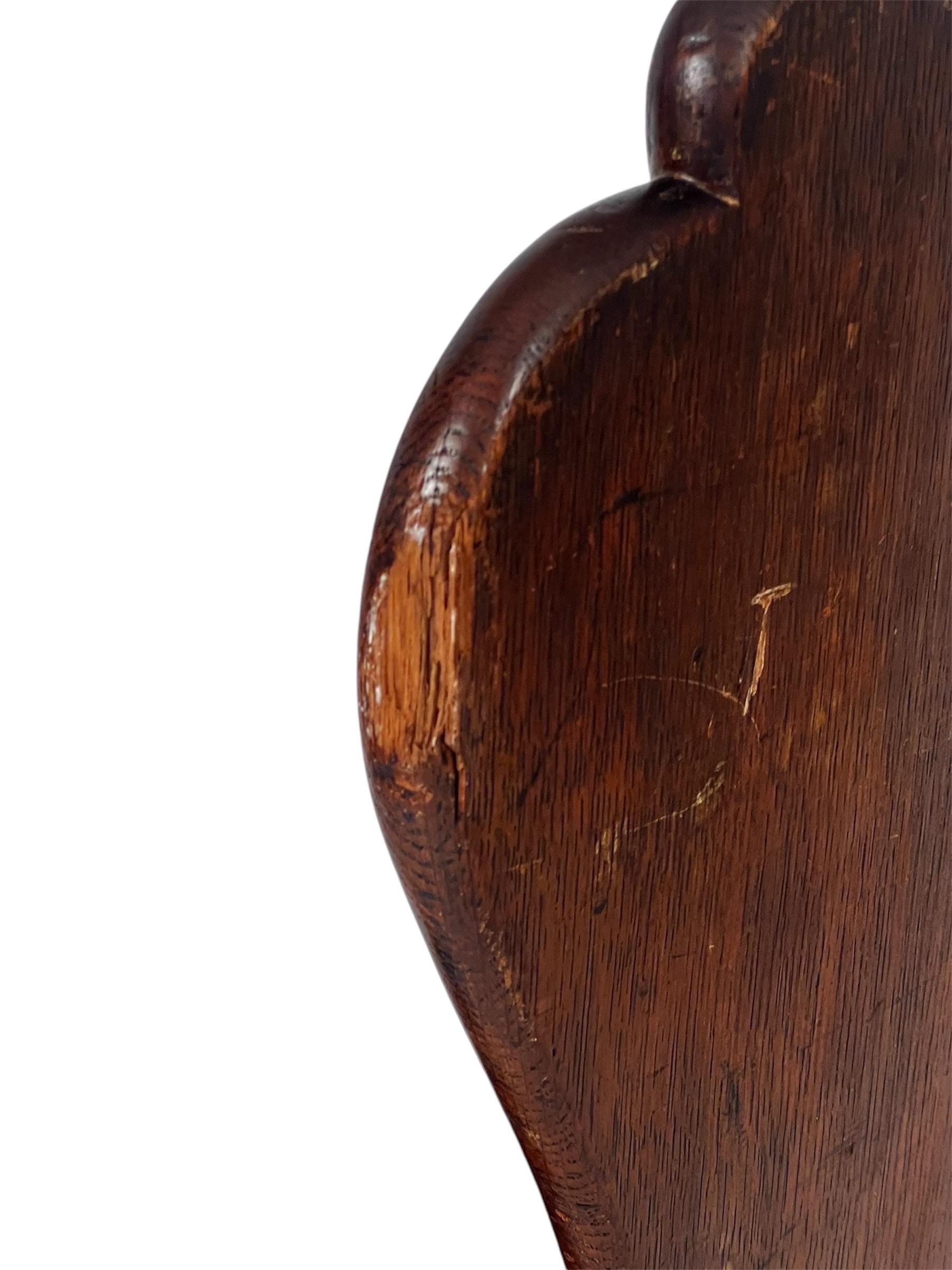 English Georgian 18th Century Hall Chair For Sale 2