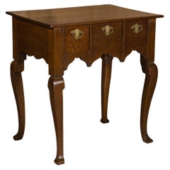 English Georgian 19th Century Oak Table with Three Drawers and Cabriole Legs