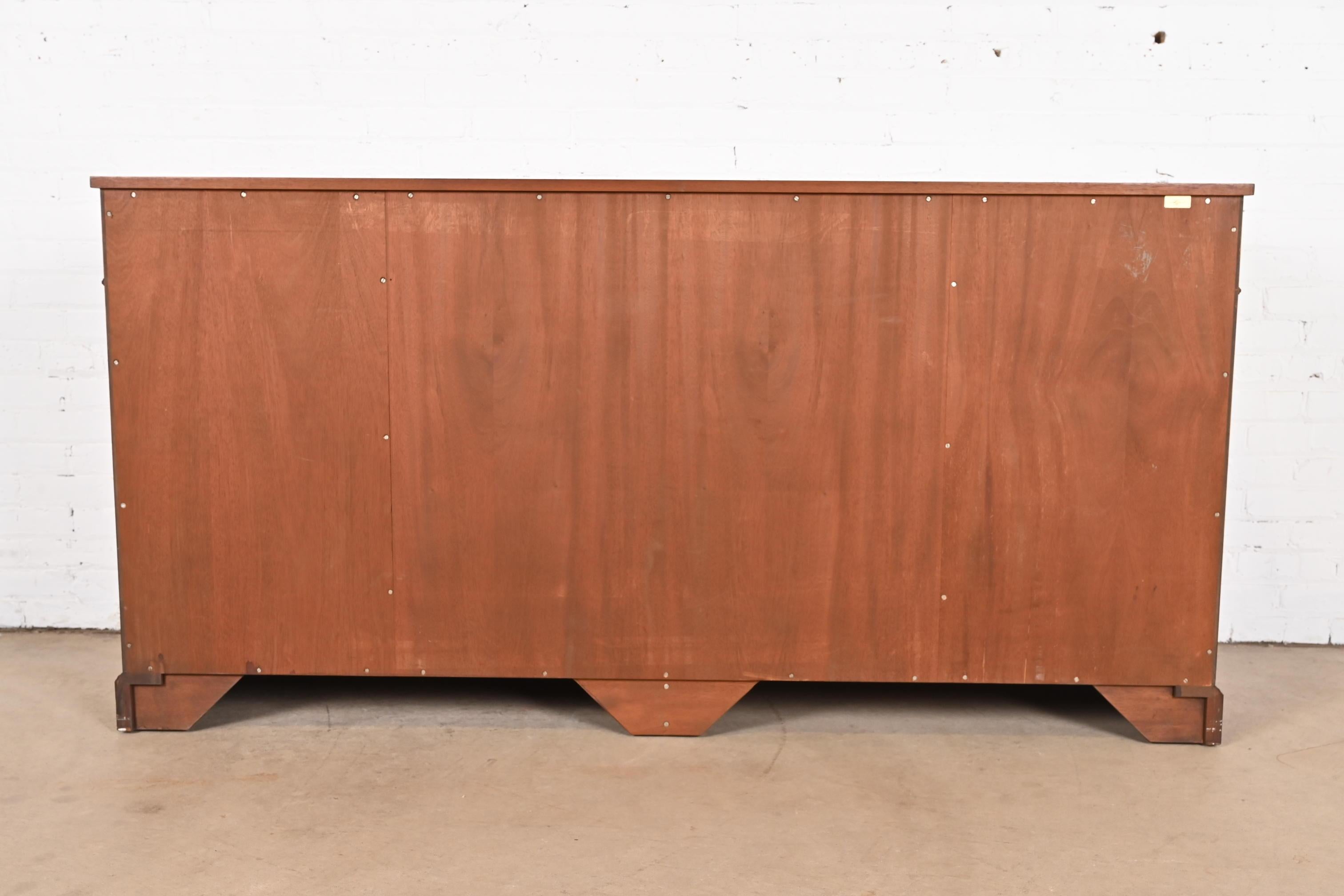 English Georgian Banded Mahogany Sideboard by Restall Brown & Clennell For Sale 12