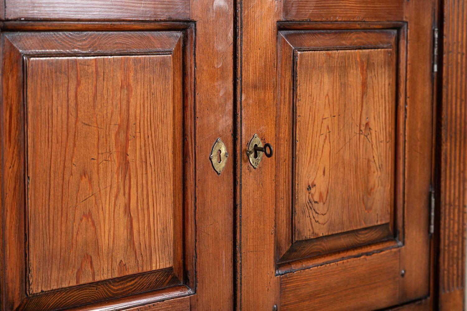 English Georgian Barrel Back Pine Corner Cabinet For Sale 5