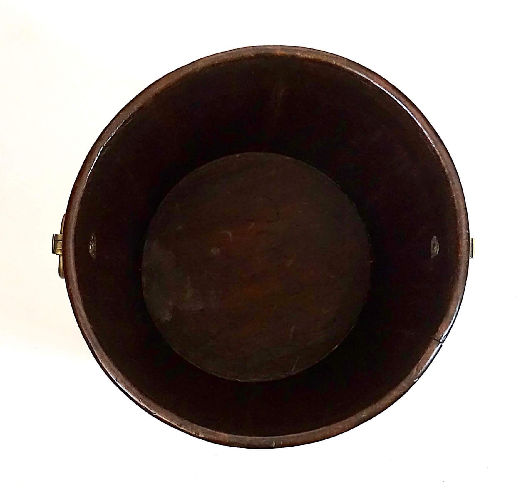 English Georgian Brass Bound Mahogany Coal or Kindling Bucket, circa 1760 For Sale 7