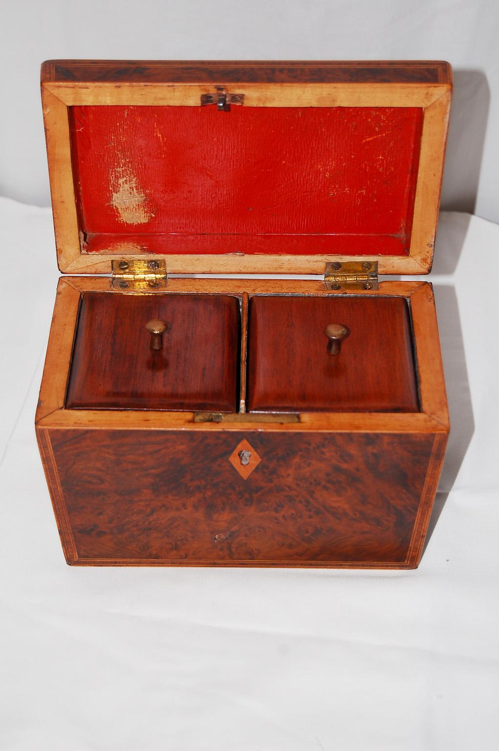 English Georgian Burl Yew Double Tea Caddy with Line Inlay and Crossbanding For Sale 1