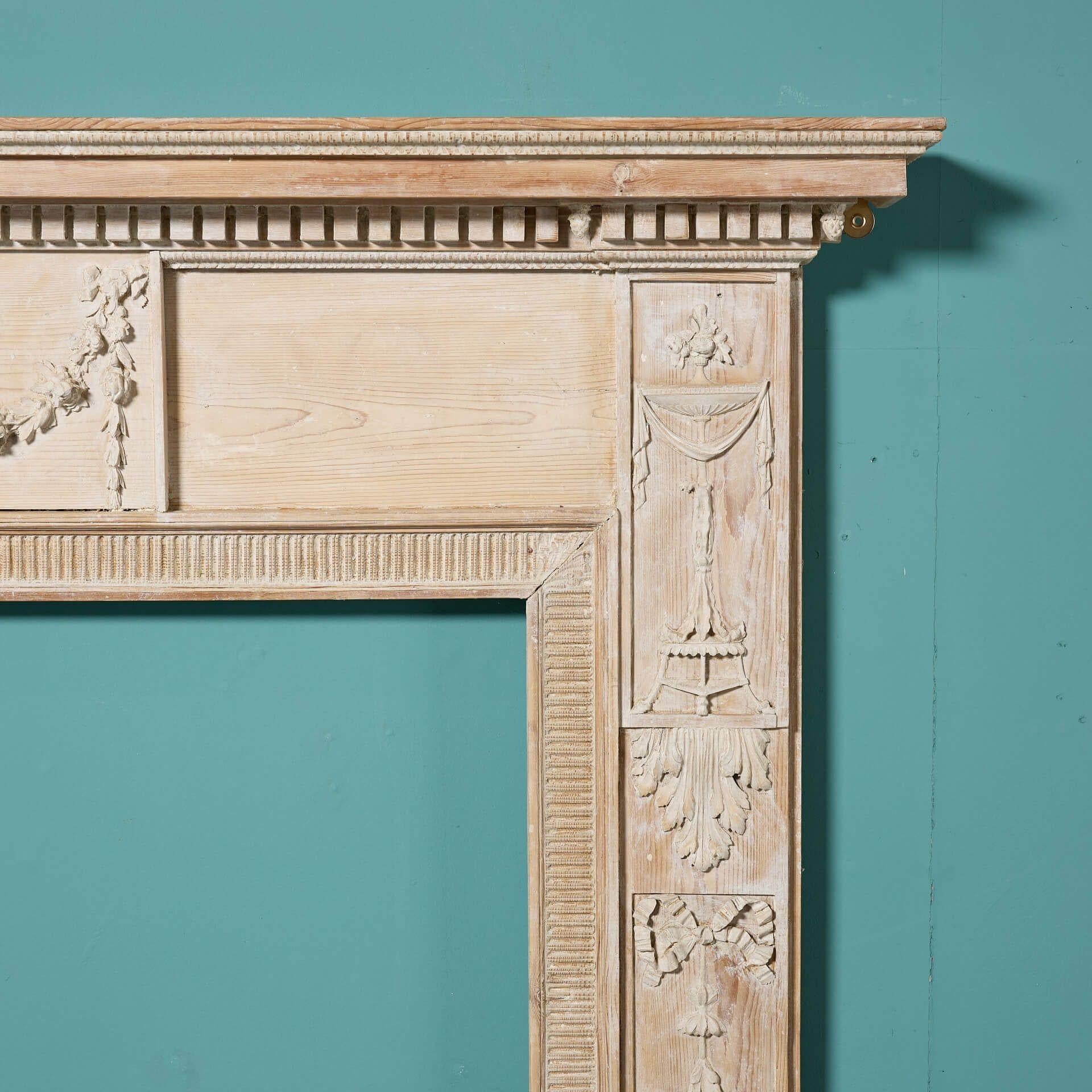 Georgien Cheminée anglaise géorgienne sculptée en vente